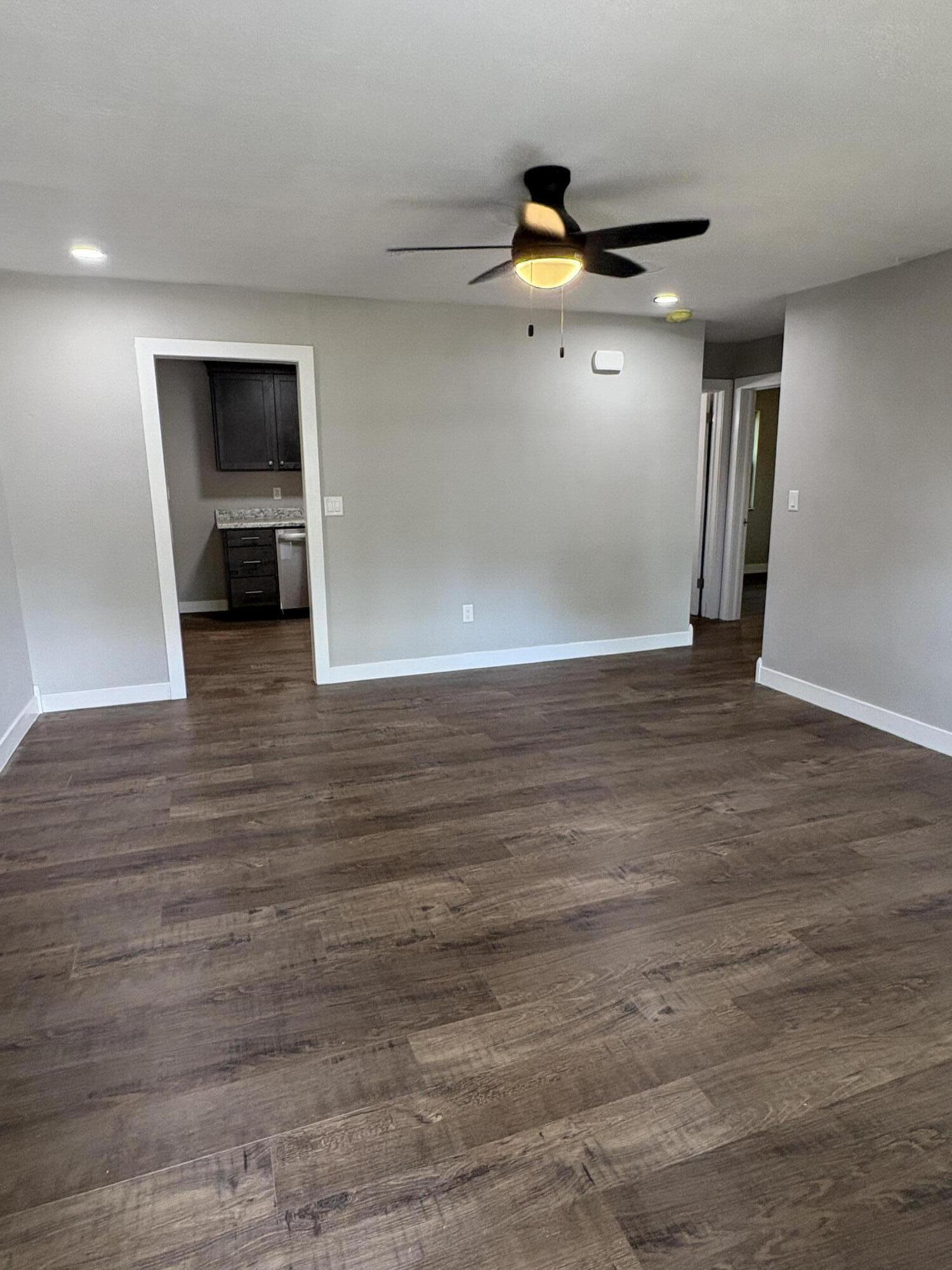 301 West Mcgee Street Property Photo 2