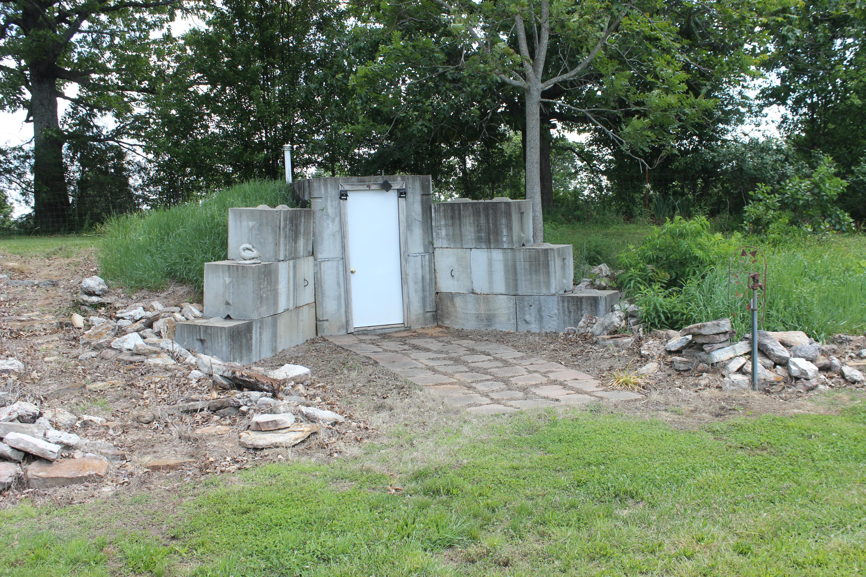 2231 W Highway Property Photo 26