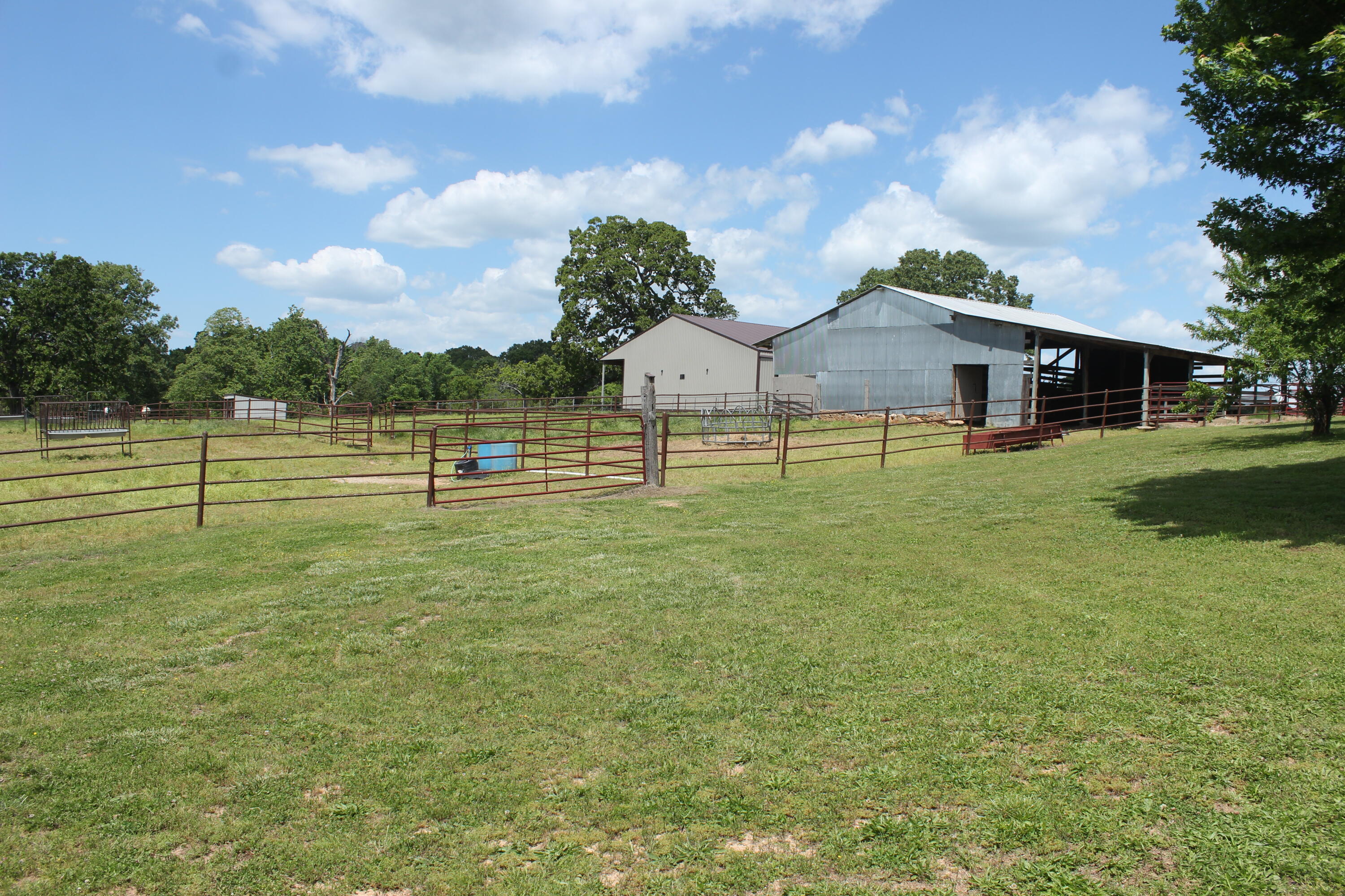 2231 W Highway Property Photo 31