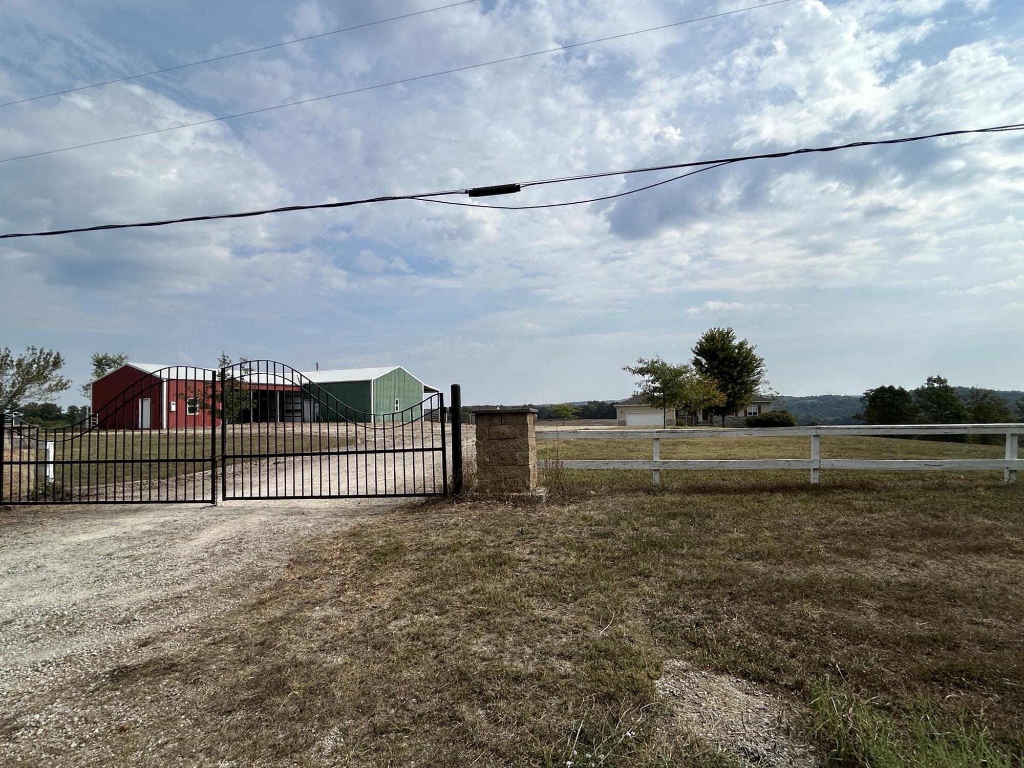 22017 East State Highway 76 Property Photo 2