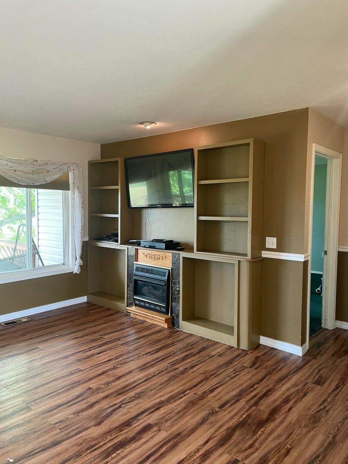 22017 East State Highway 76 Property Photo 8