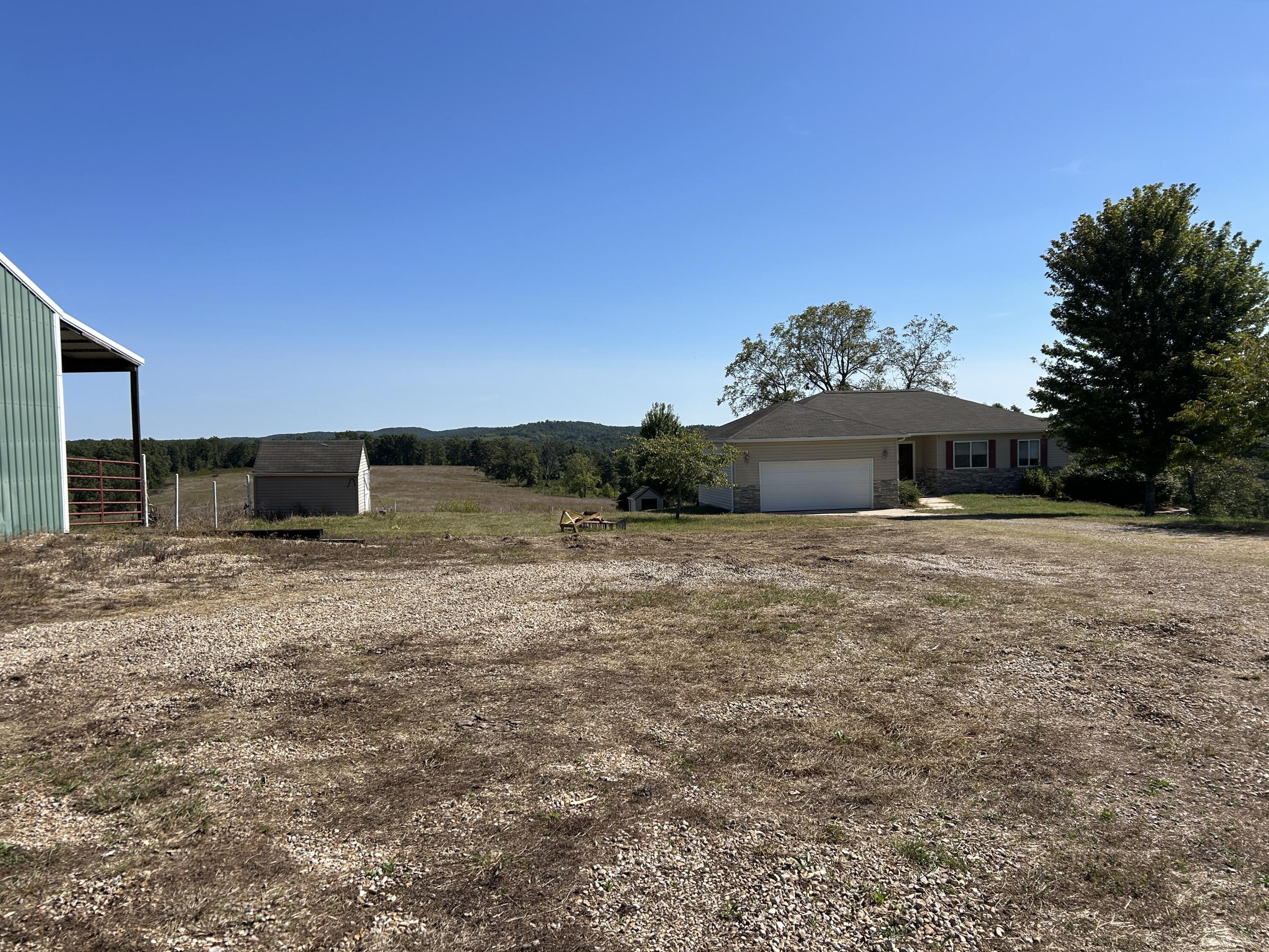 22017 East State Highway 76 Property Photo 41