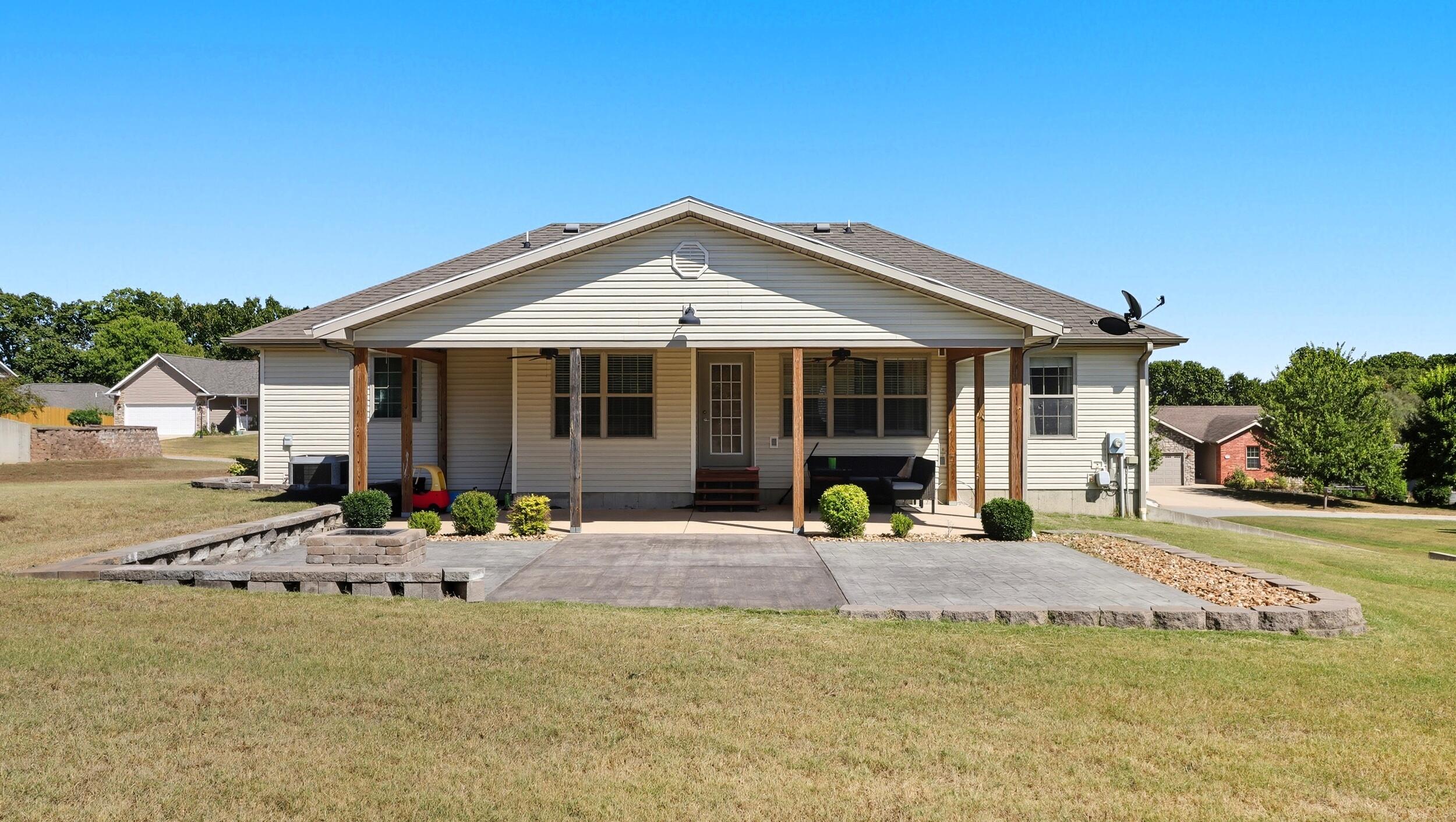 107 Cobblestone Drive Property Photo 4