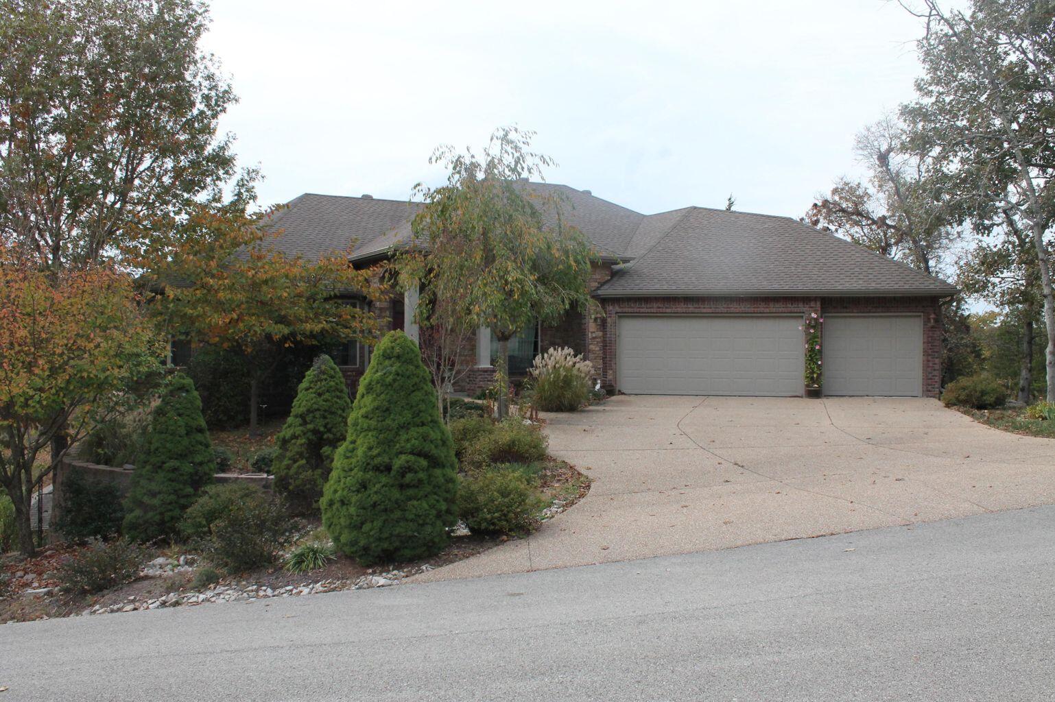 415 Silverwood Circle Property Photo 5