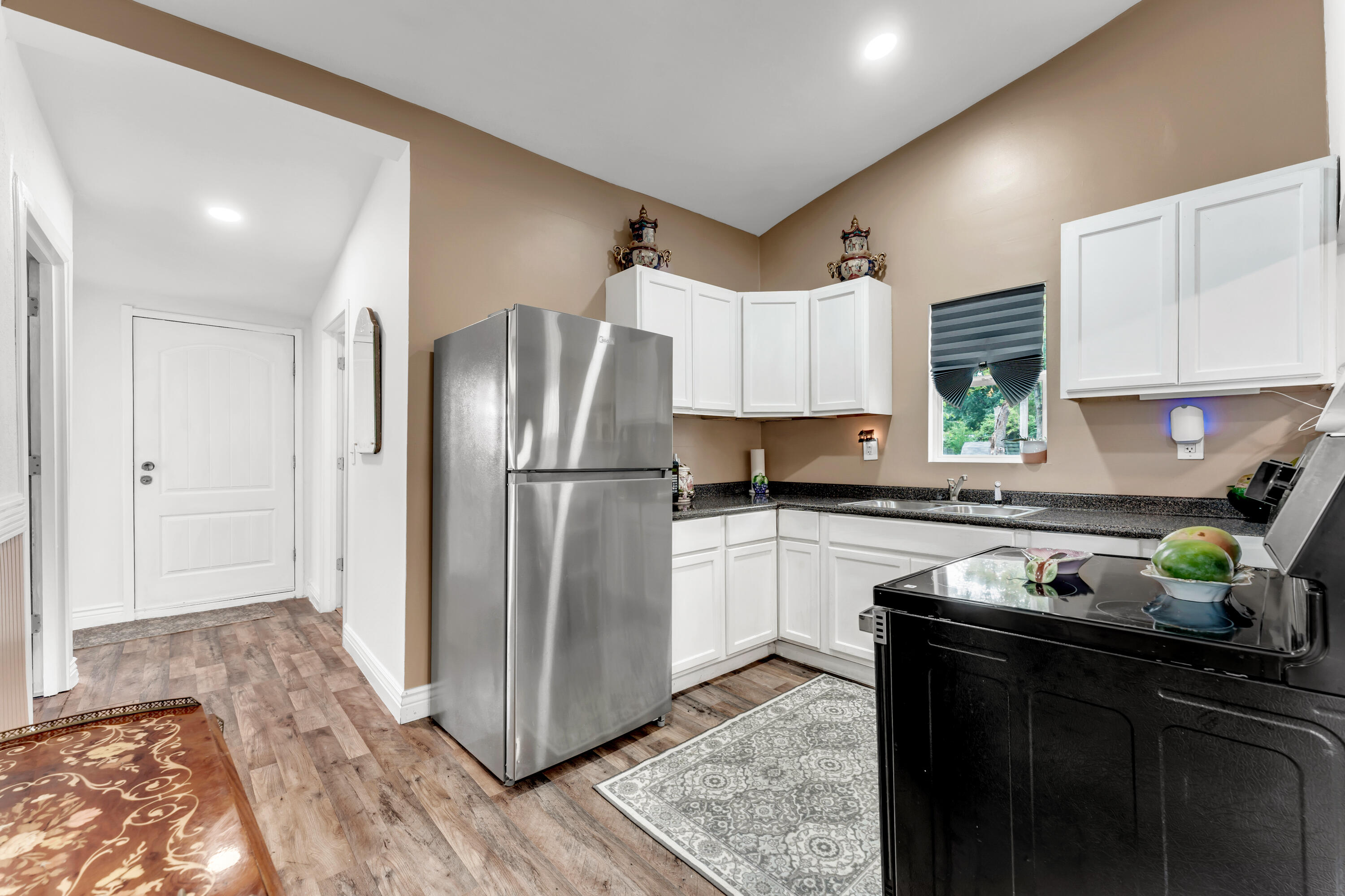1104 North Oak Property Photo 11