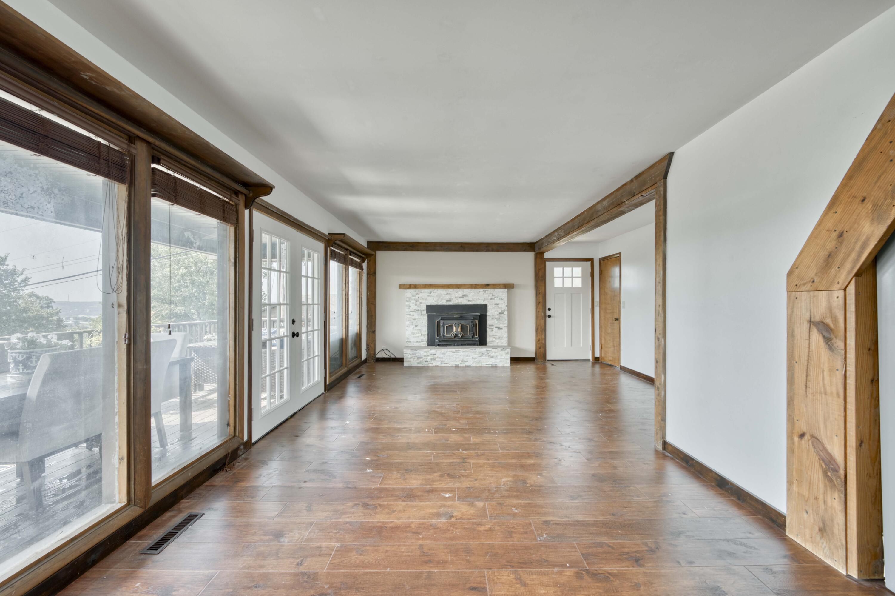 21 Hilltop Drive Property Photo 5