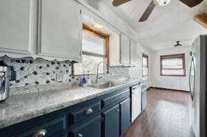 21 Hilltop Drive Property Photo 10