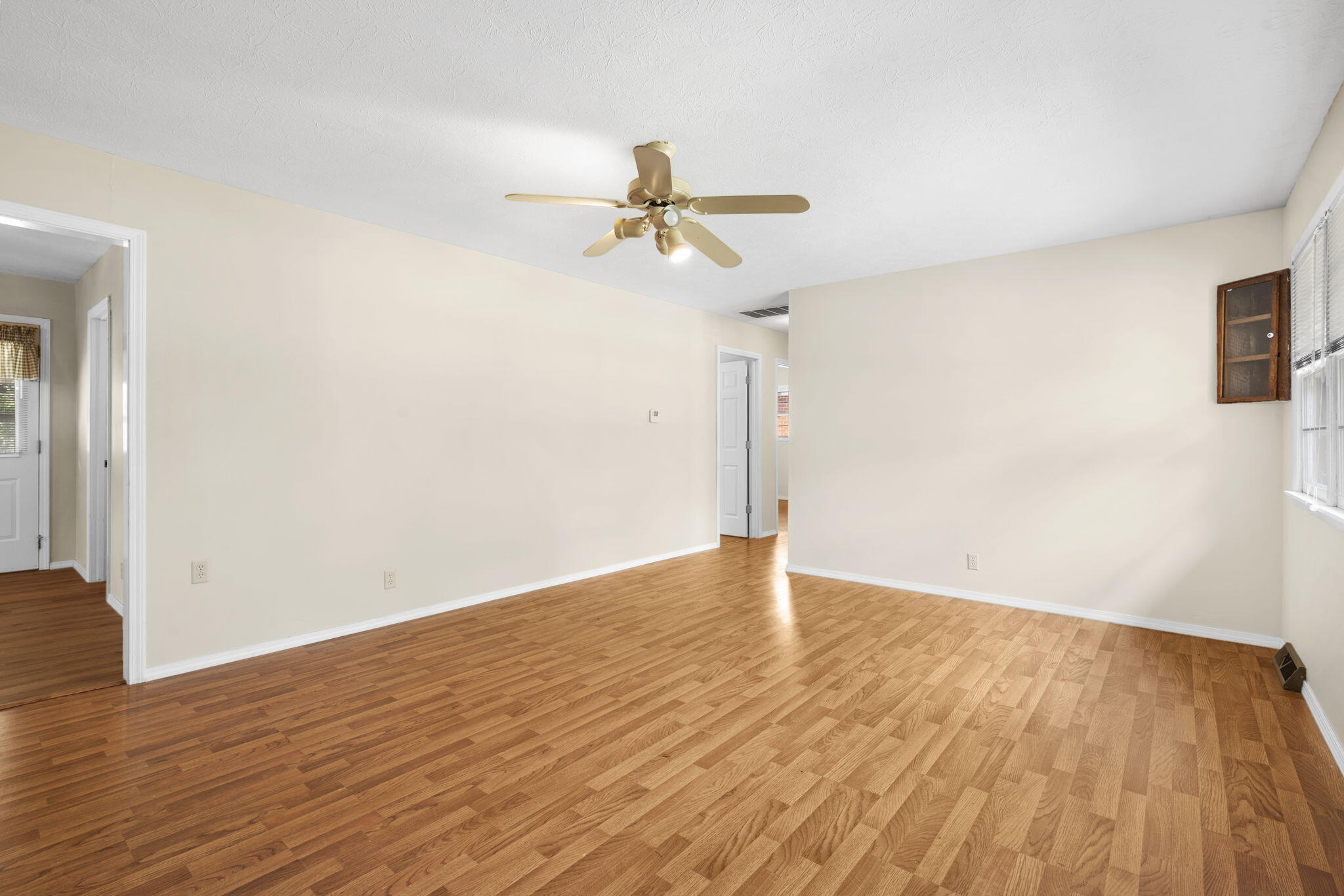 2463 South Dollison Avenue Property Photo 4