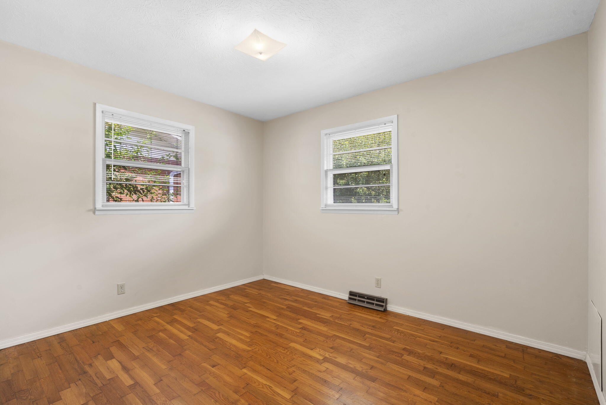 2463 South Dollison Avenue Property Photo 17