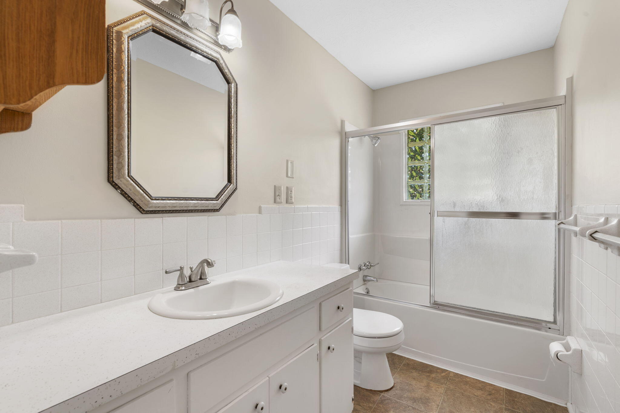 2463 South Dollison Avenue Property Photo 18