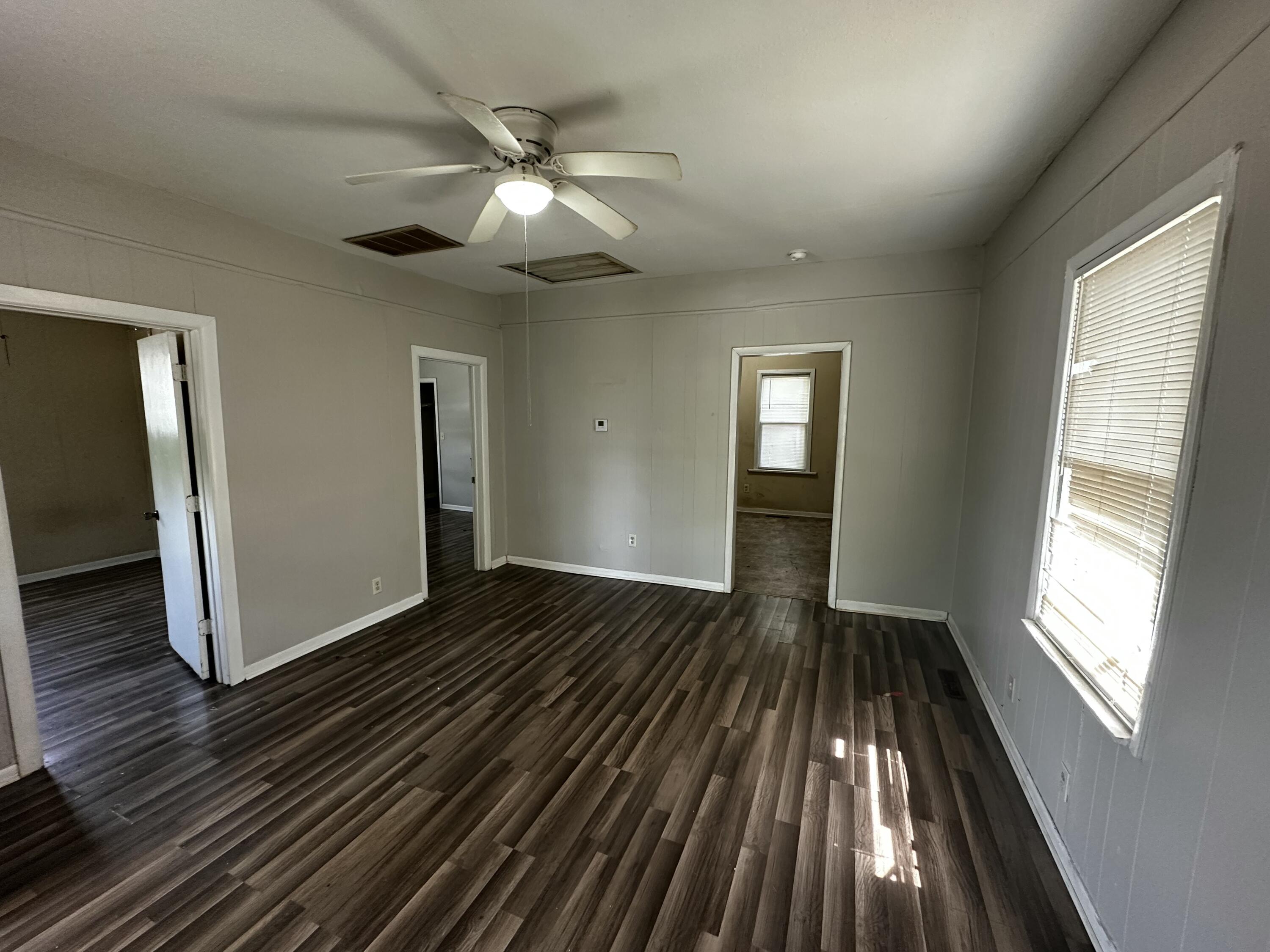 622 North Park Avenue Property Photo 2