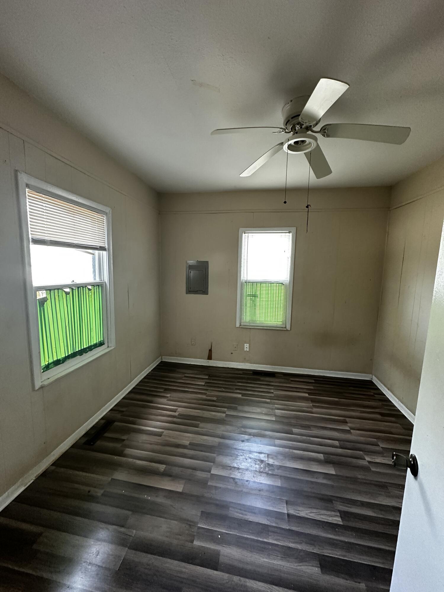 622 North Park Avenue Property Photo 3