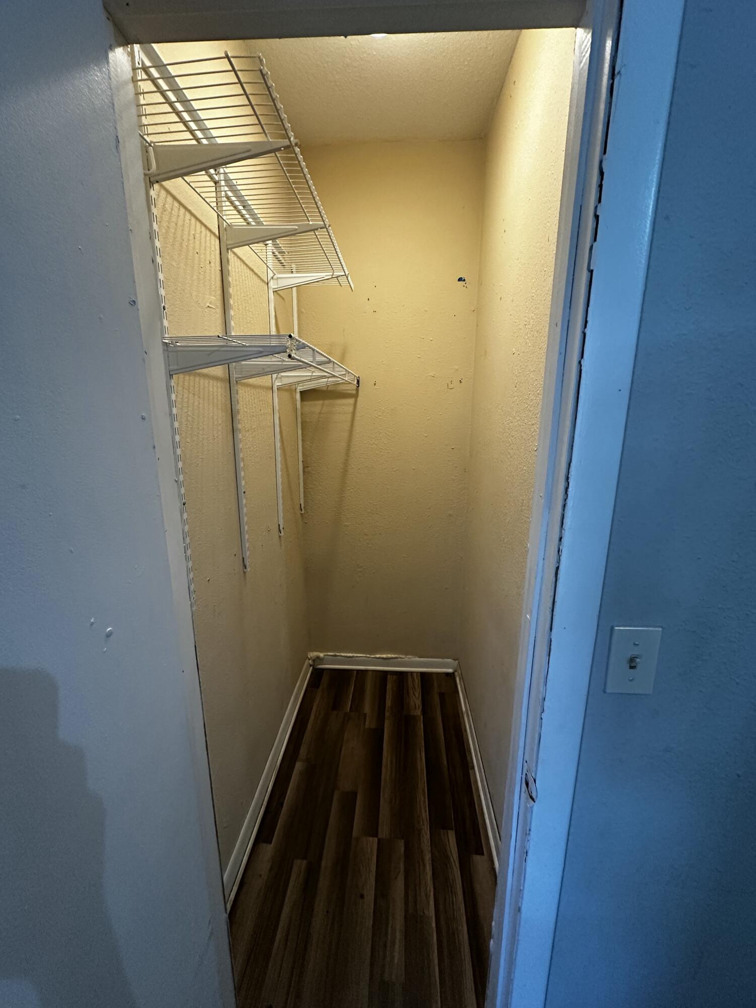 622 North Park Avenue Property Photo 5