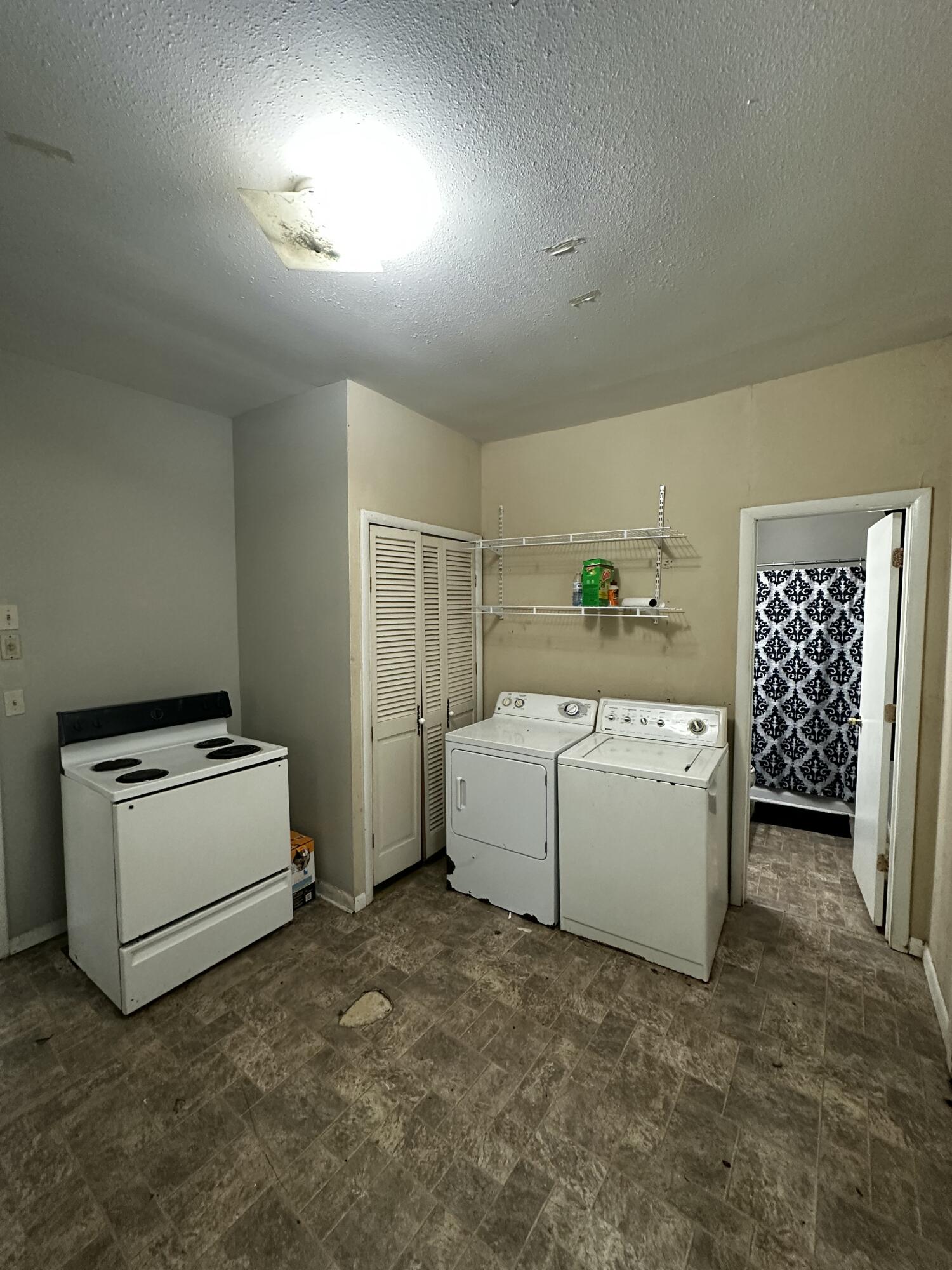 622 North Park Avenue Property Photo 7