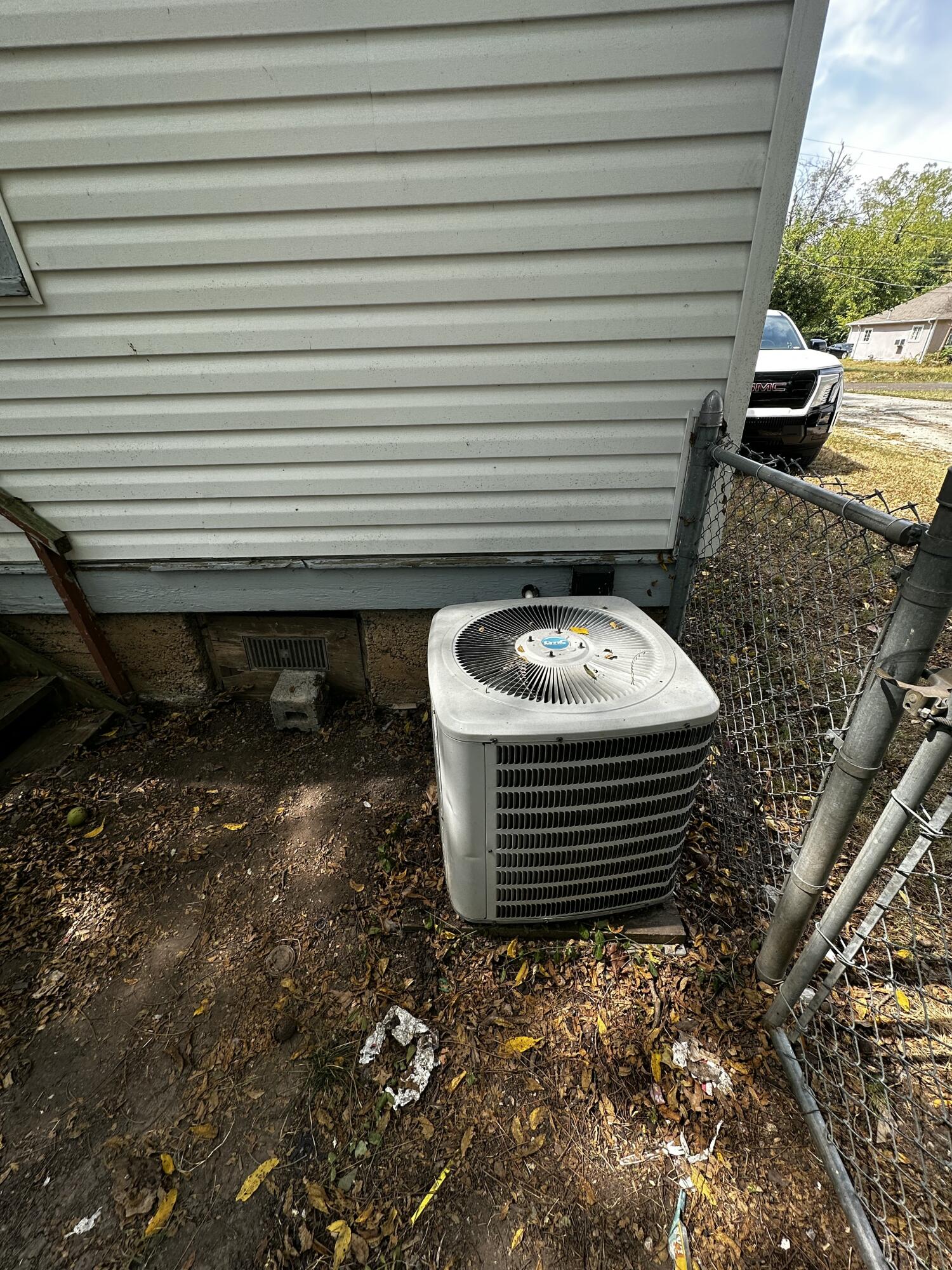 622 North Park Avenue Property Photo 11