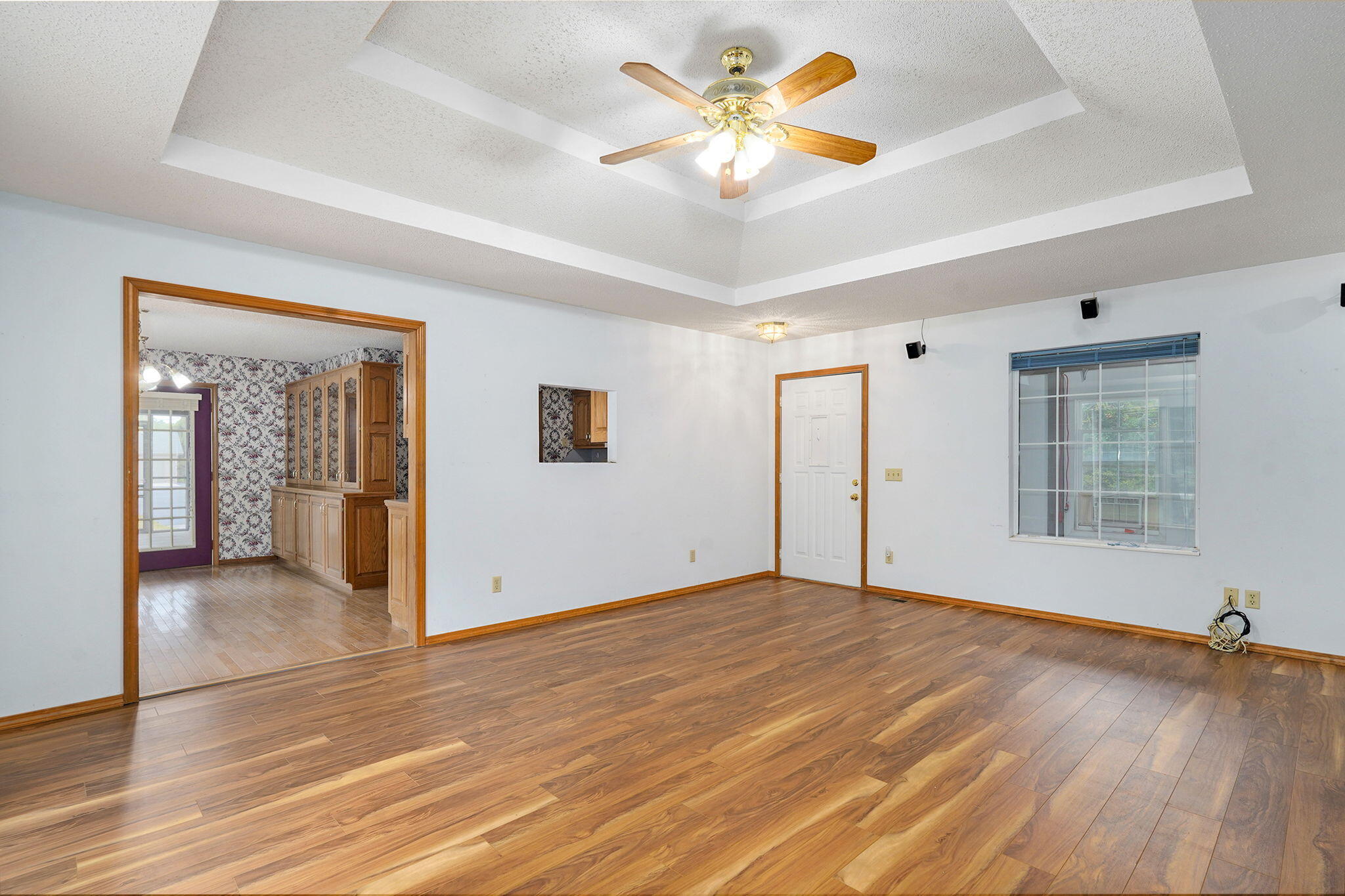 3740 West Farm Road 106 Property Photo 9