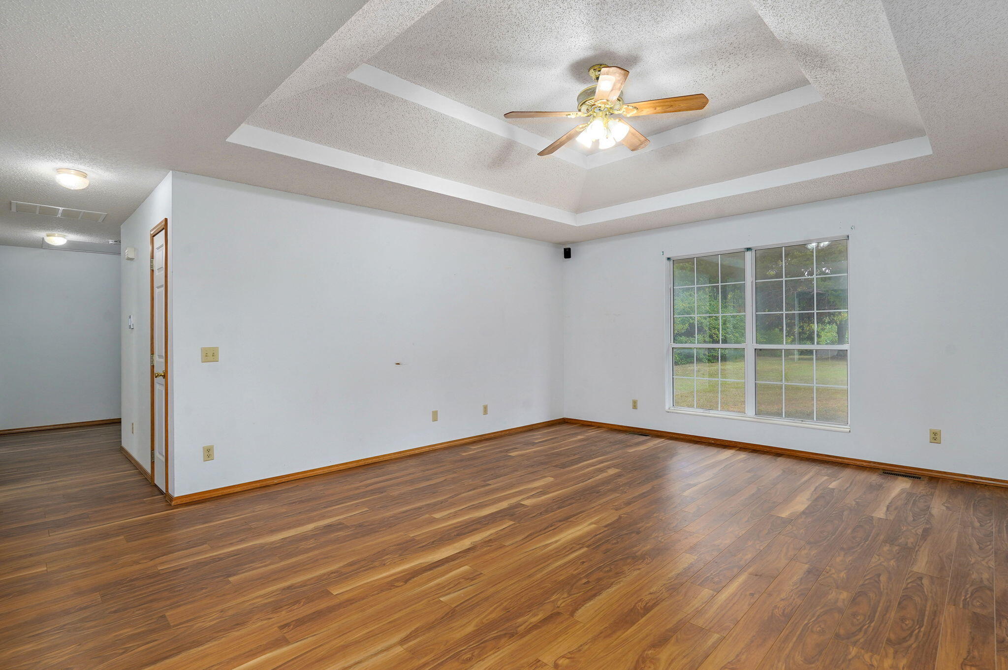 3740 West Farm Road 106 Property Photo 10