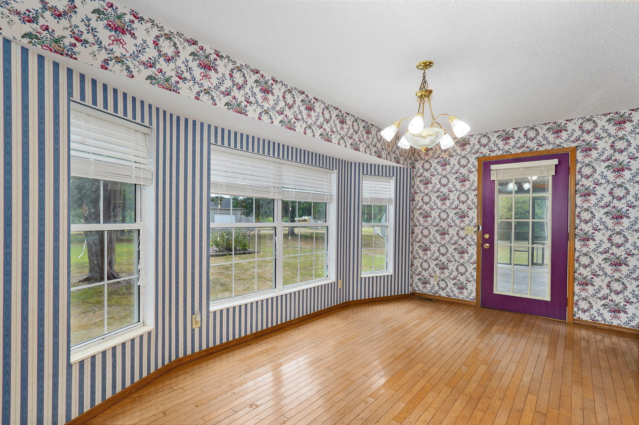 3740 West Farm Road 106 Property Photo 12