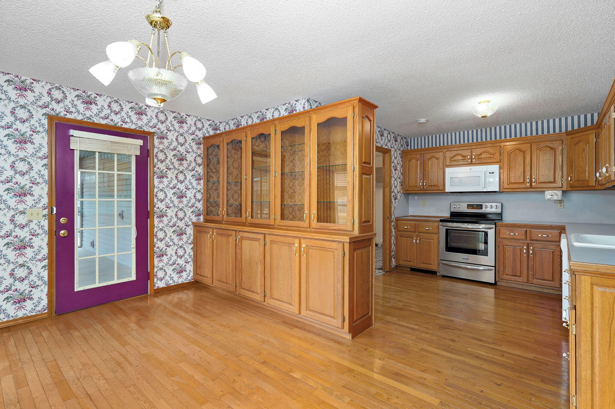 3740 West Farm Road 106 Property Photo 13