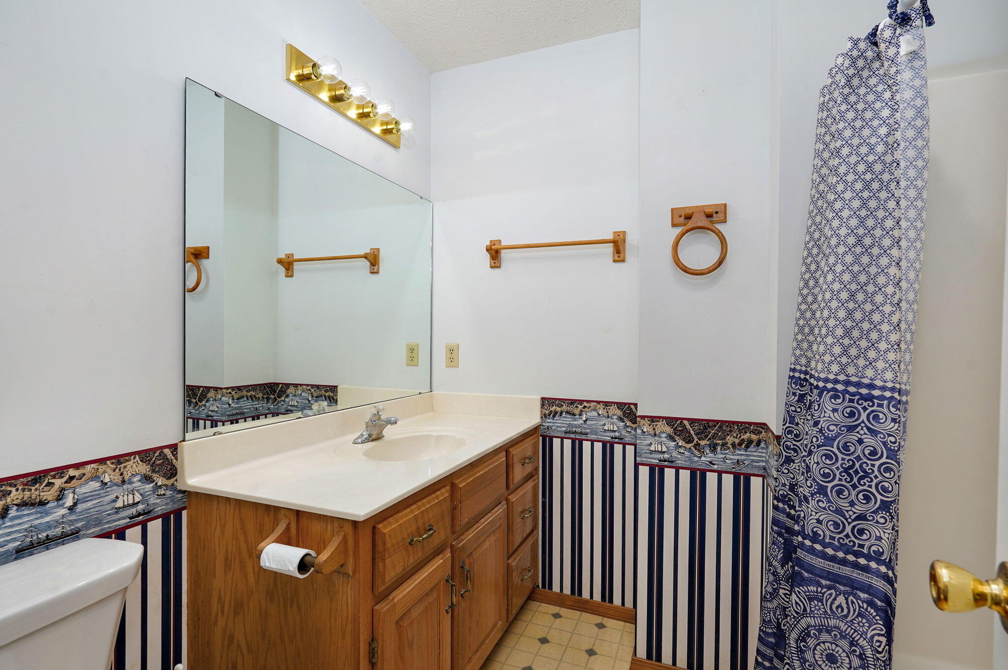 3740 West Farm Road 106 Property Photo 25