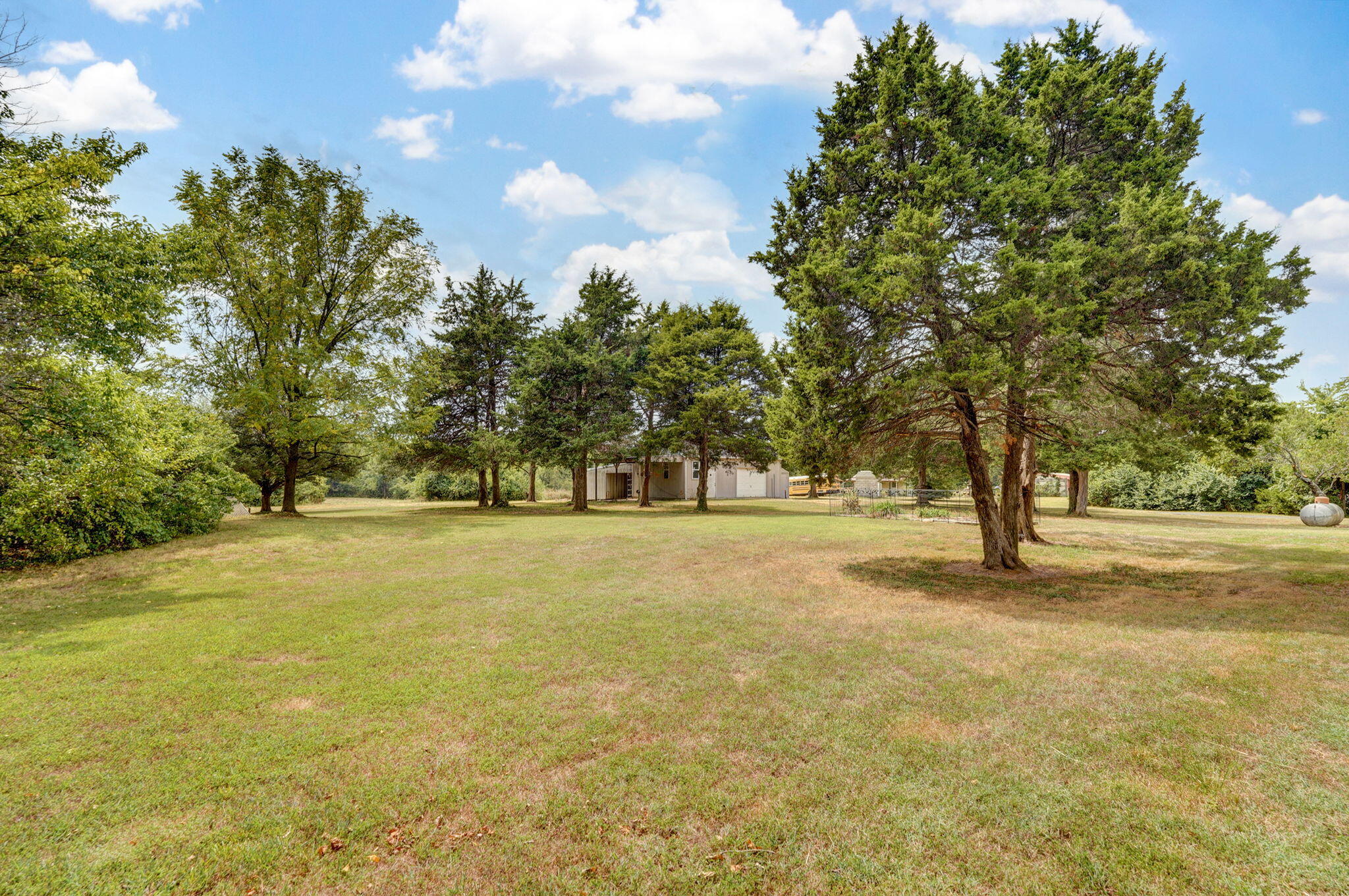 3740 West Farm Road 106 Property Photo 32