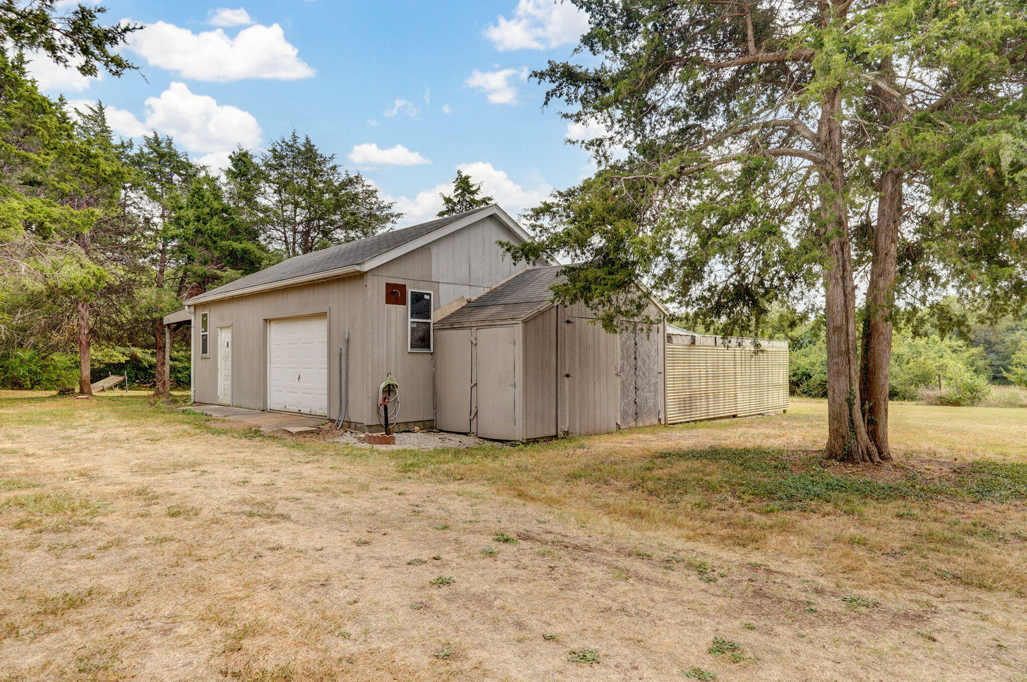 3740 West Farm Road 106 Property Photo 37