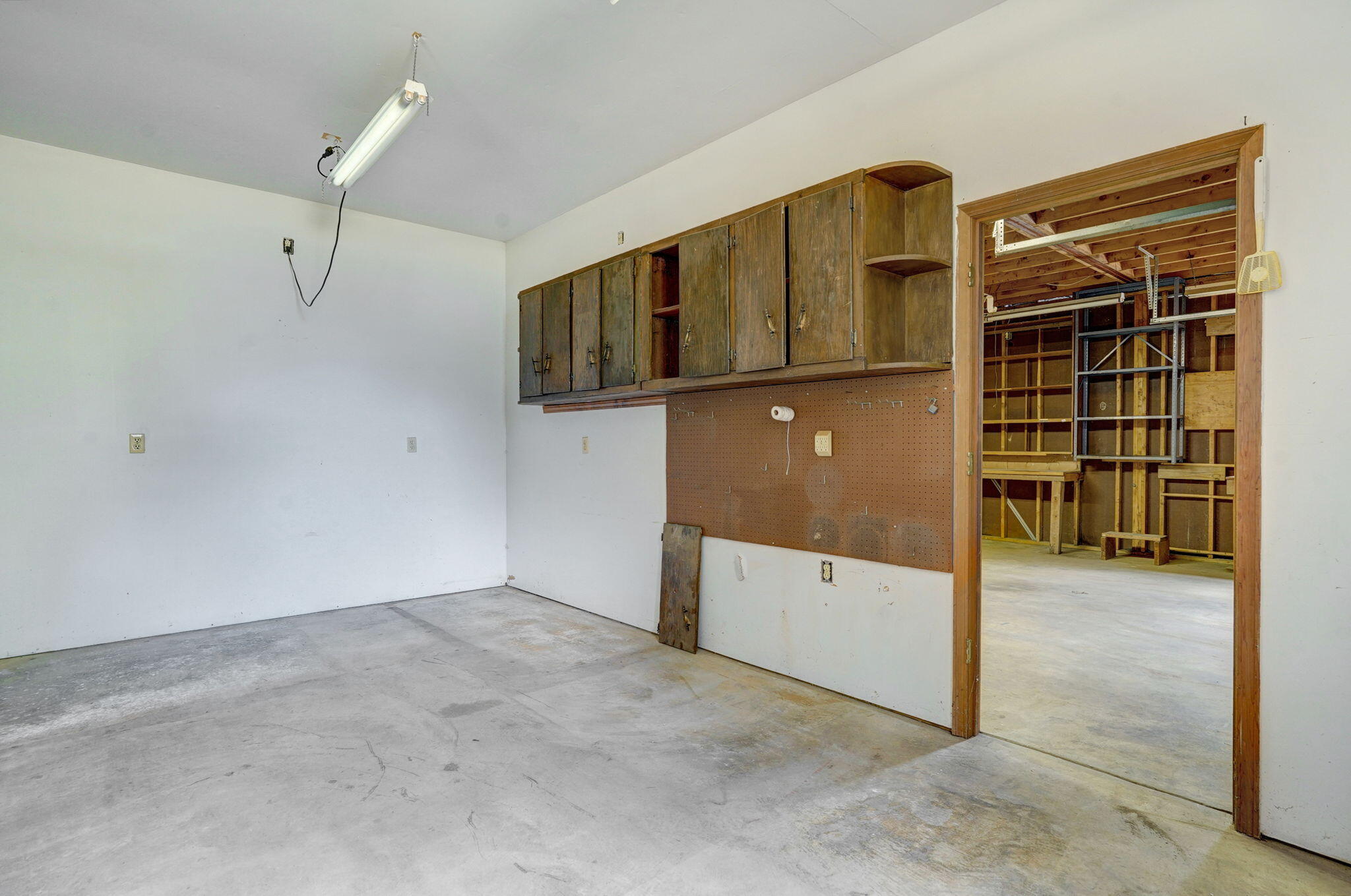 3740 West Farm Road 106 Property Photo 40