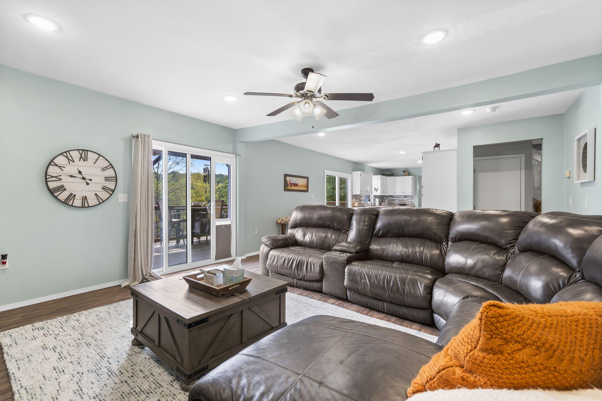 379 Lakewood Loop Property Photo 14