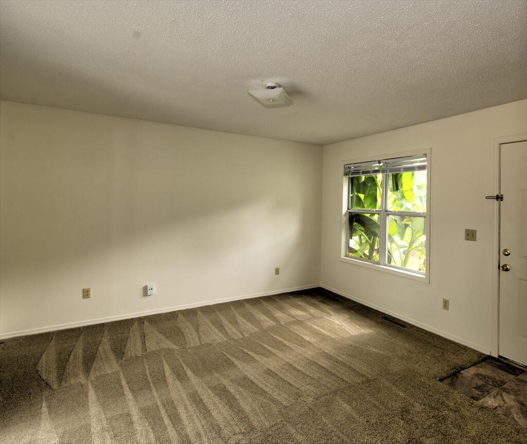 206 South Howard Street Property Photo 2