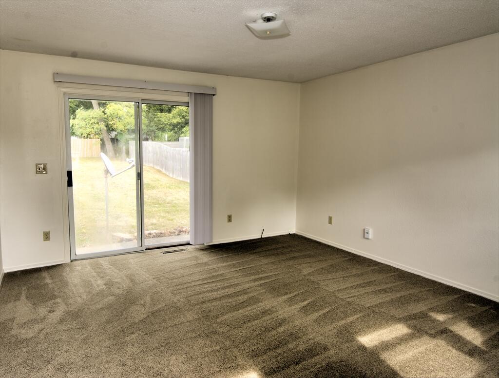 206 South Howard Street Property Photo 3