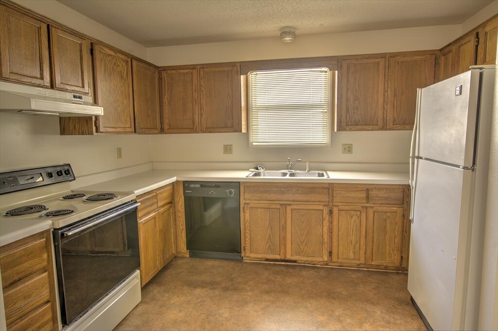 206 South Howard Street Property Photo 4