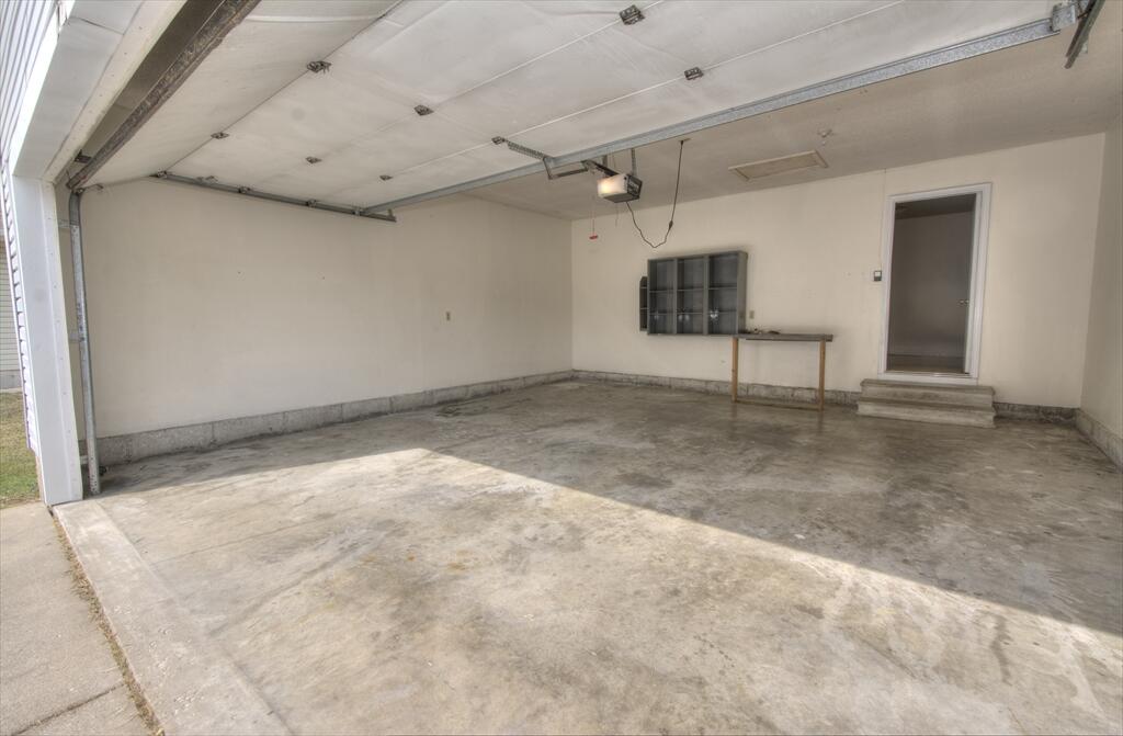 206 South Howard Street Property Photo 14