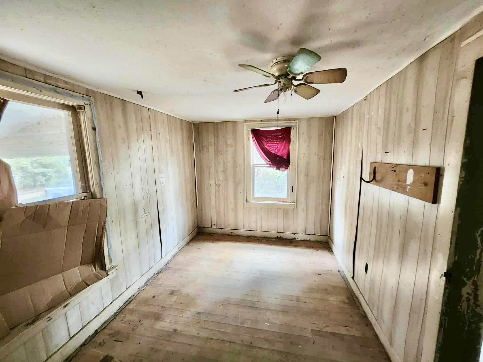 8825 Loring Rd Property Photo 7