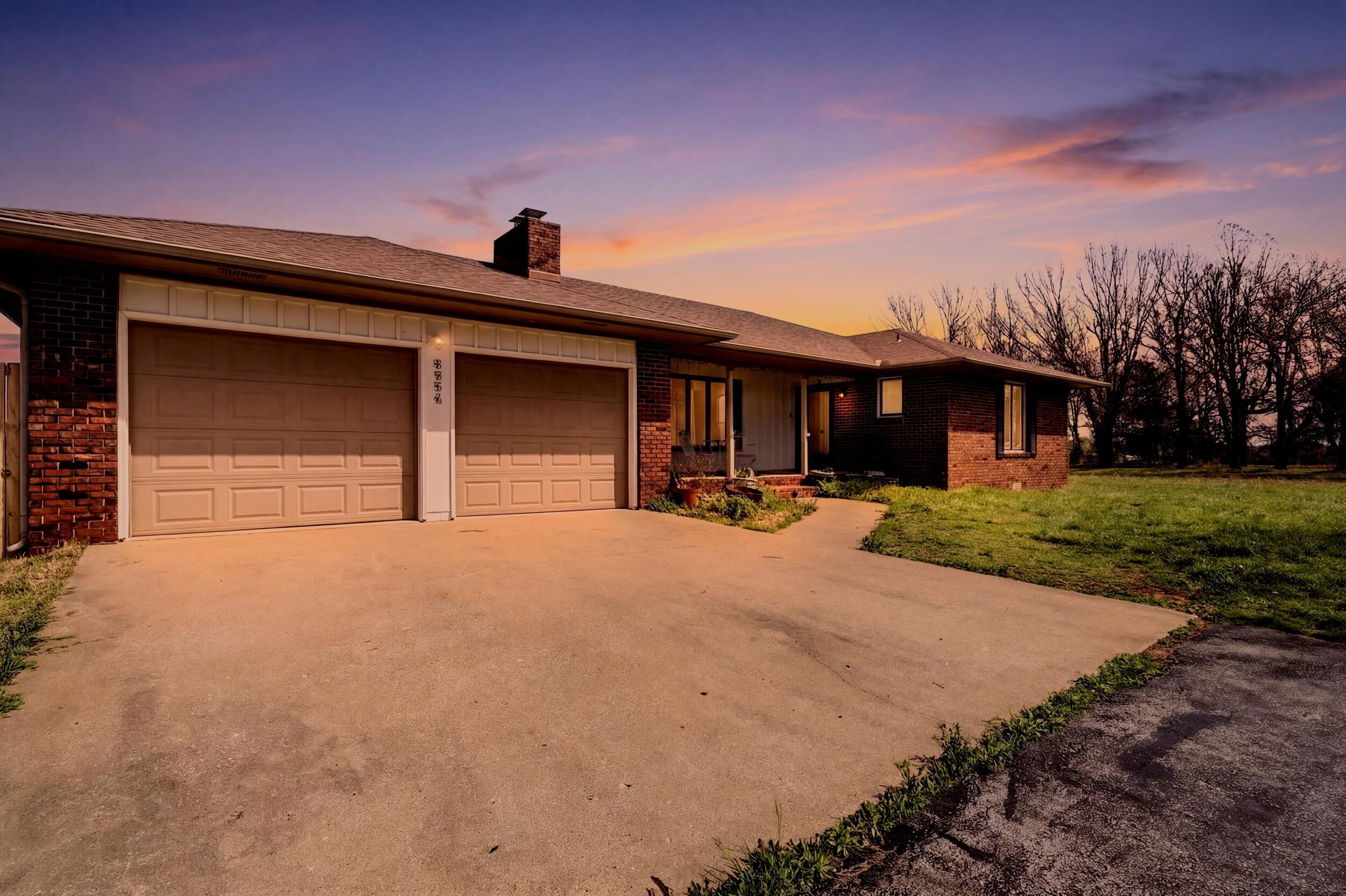 8954 Lawrence 2226 Property Photo 1