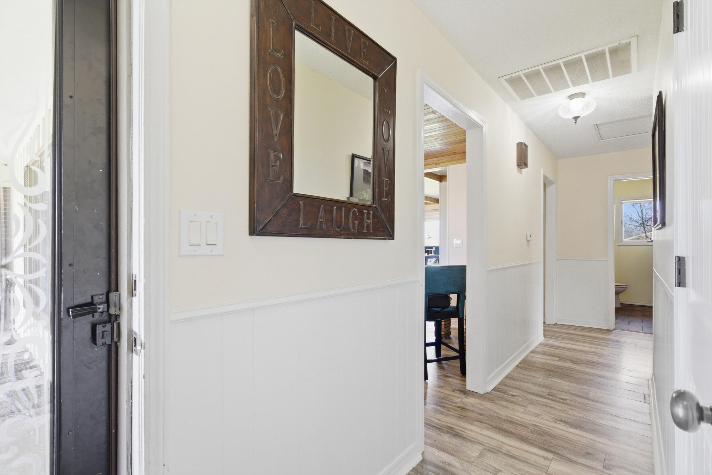 8954 Lawrence 2226 Property Photo 10