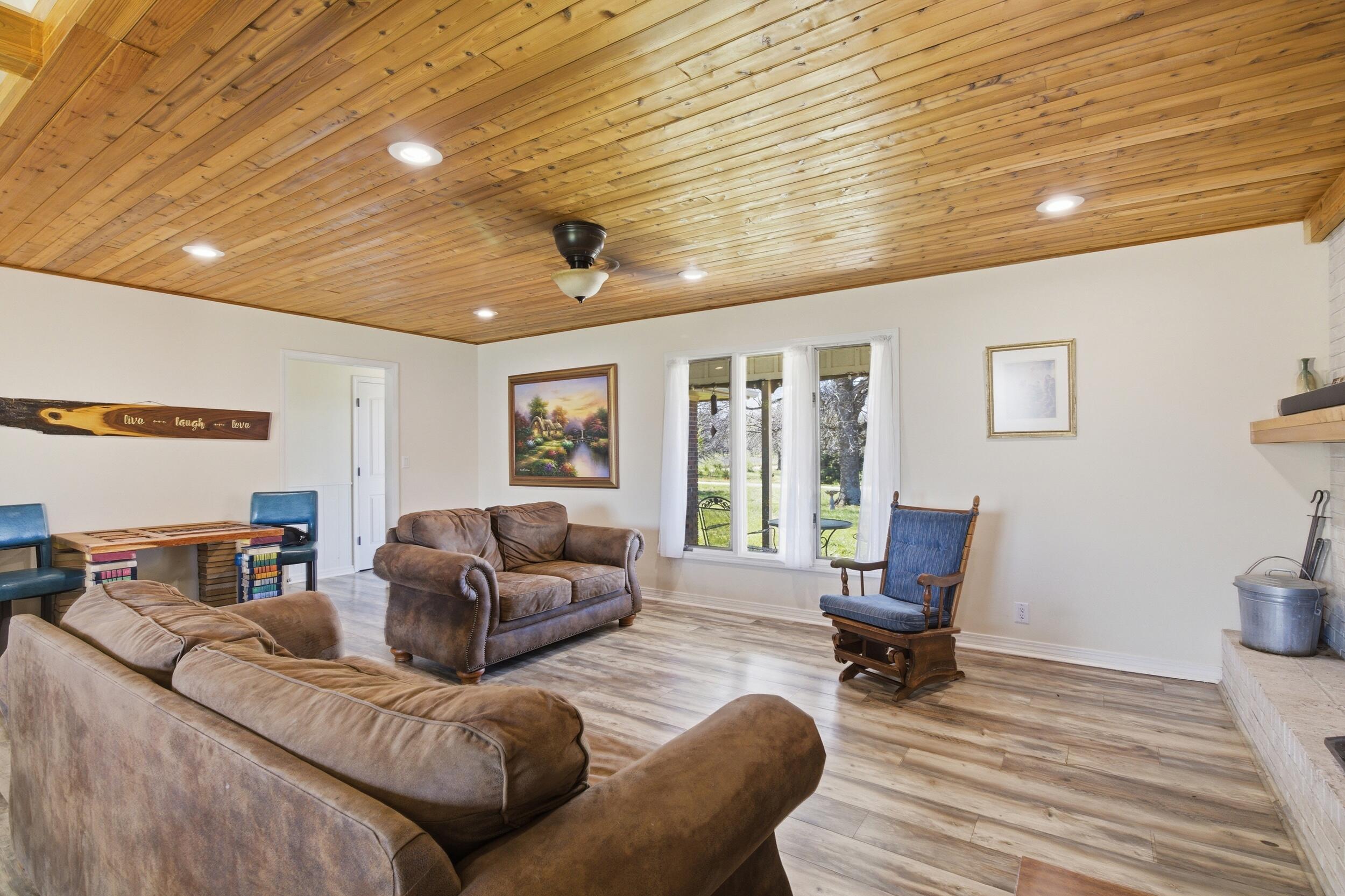 8954 Lawrence 2226 Property Photo 15