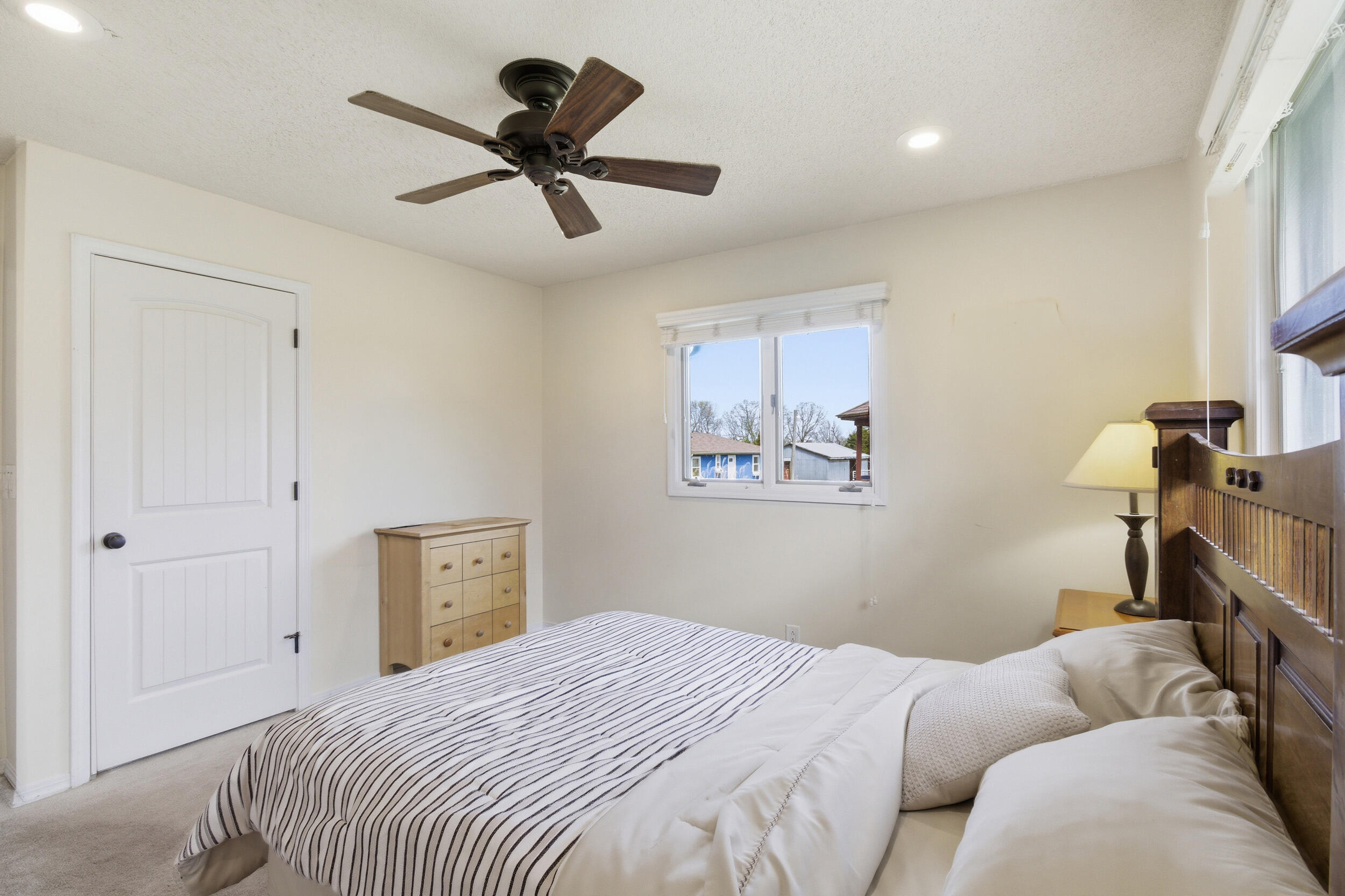 8954 Lawrence 2226 Property Photo 37