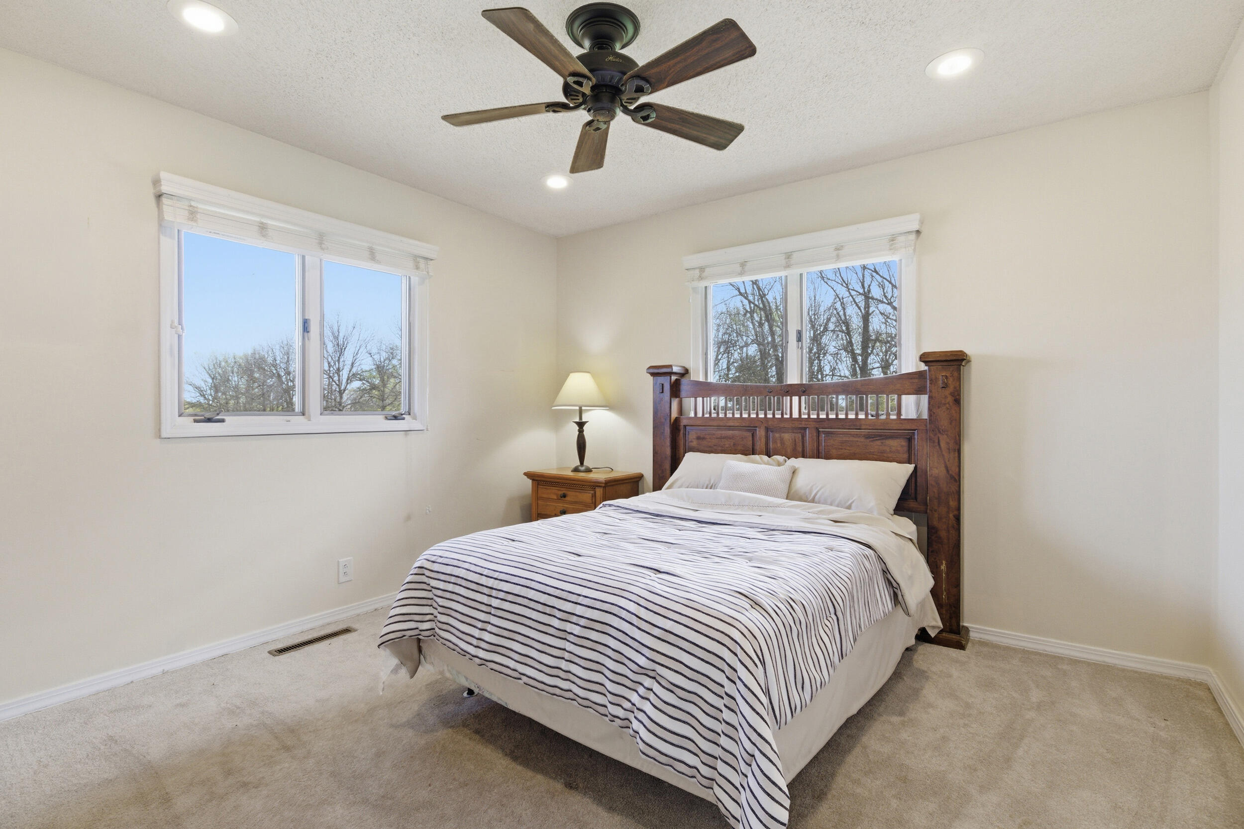 8954 Lawrence 2226 Property Photo 39
