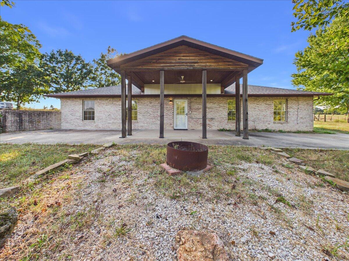 1300 Long Branch Road Property Photo 7