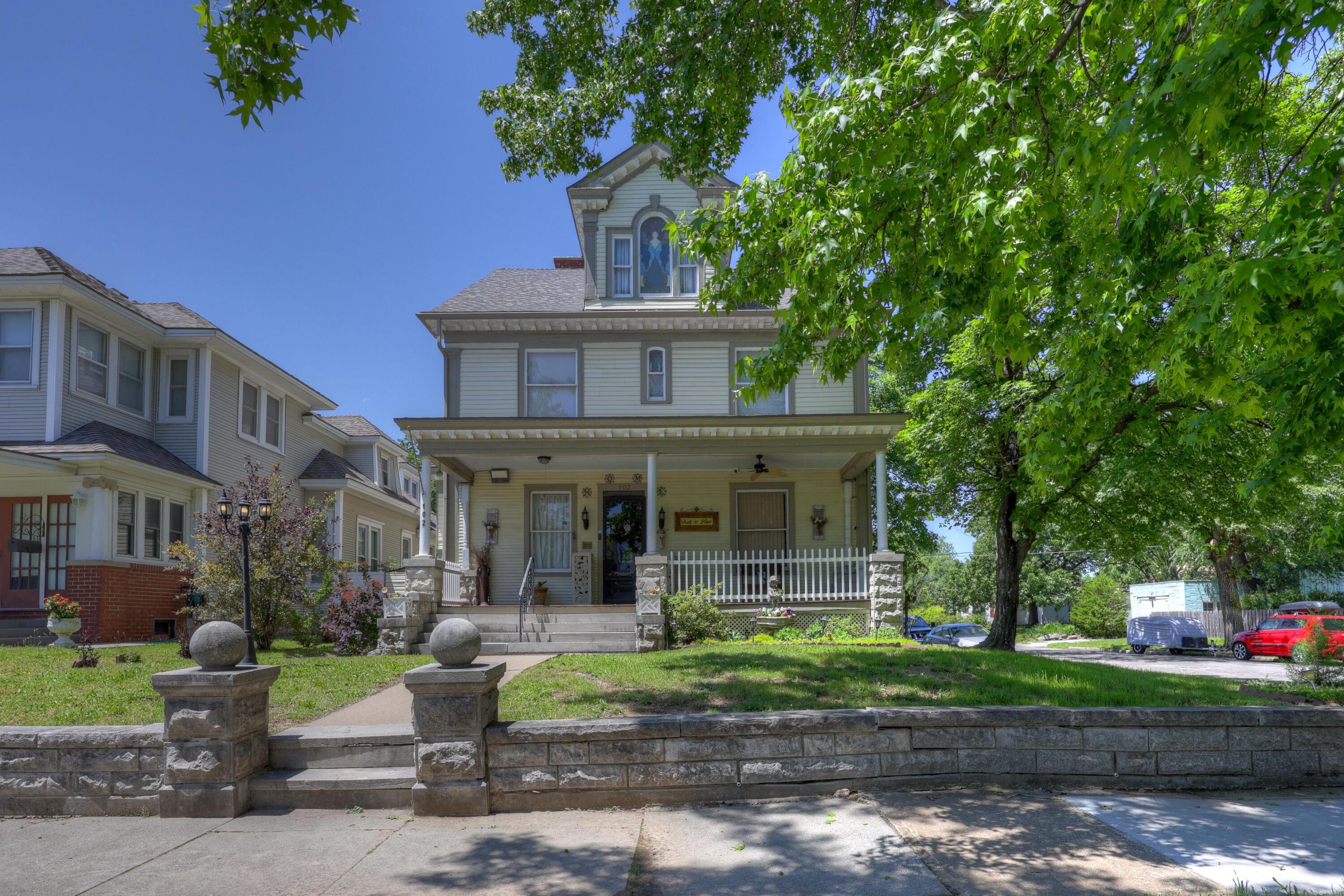 102 South Moffet Avenue Property Photo 3