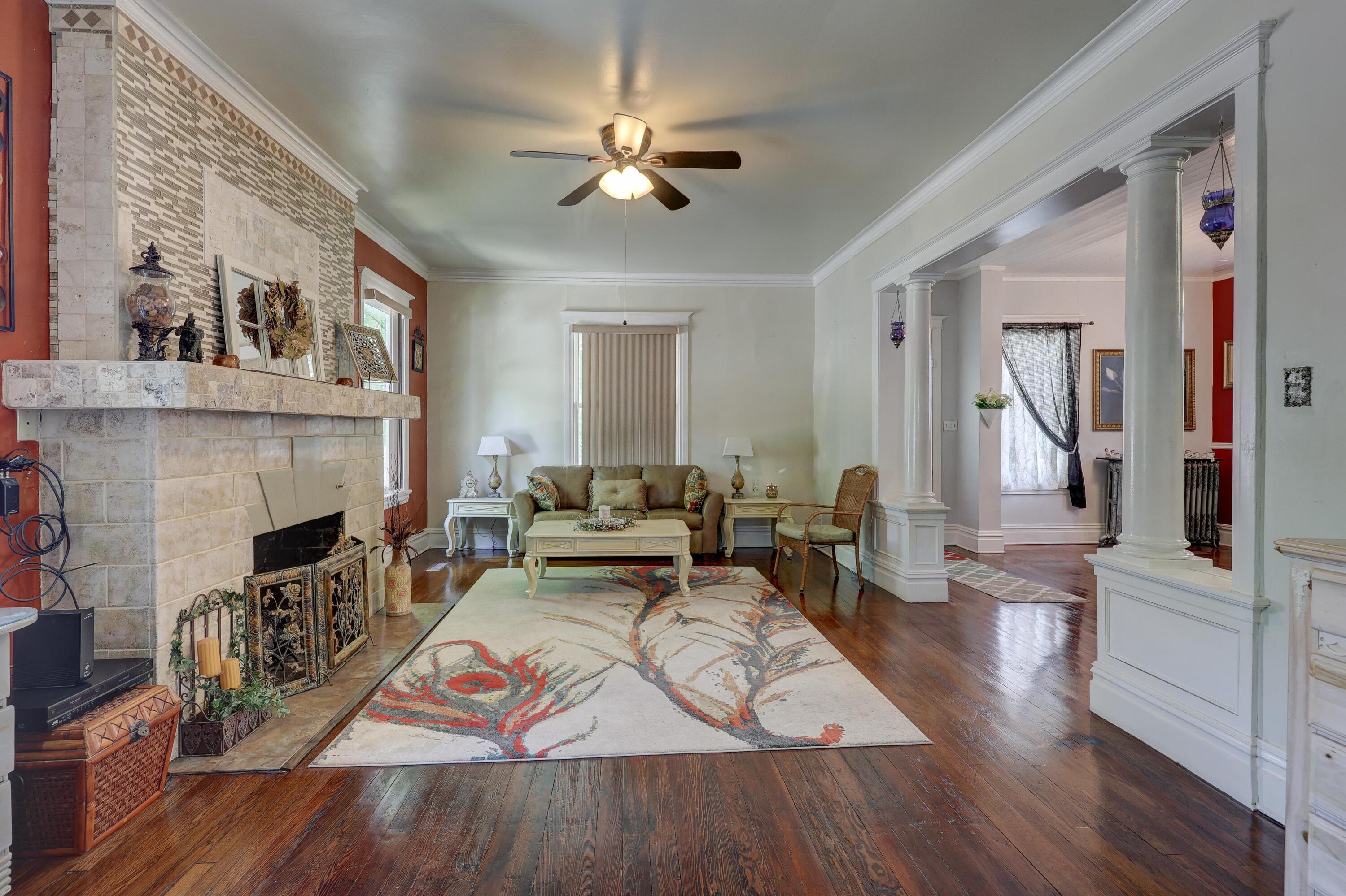 102 South Moffet Avenue Property Photo 11