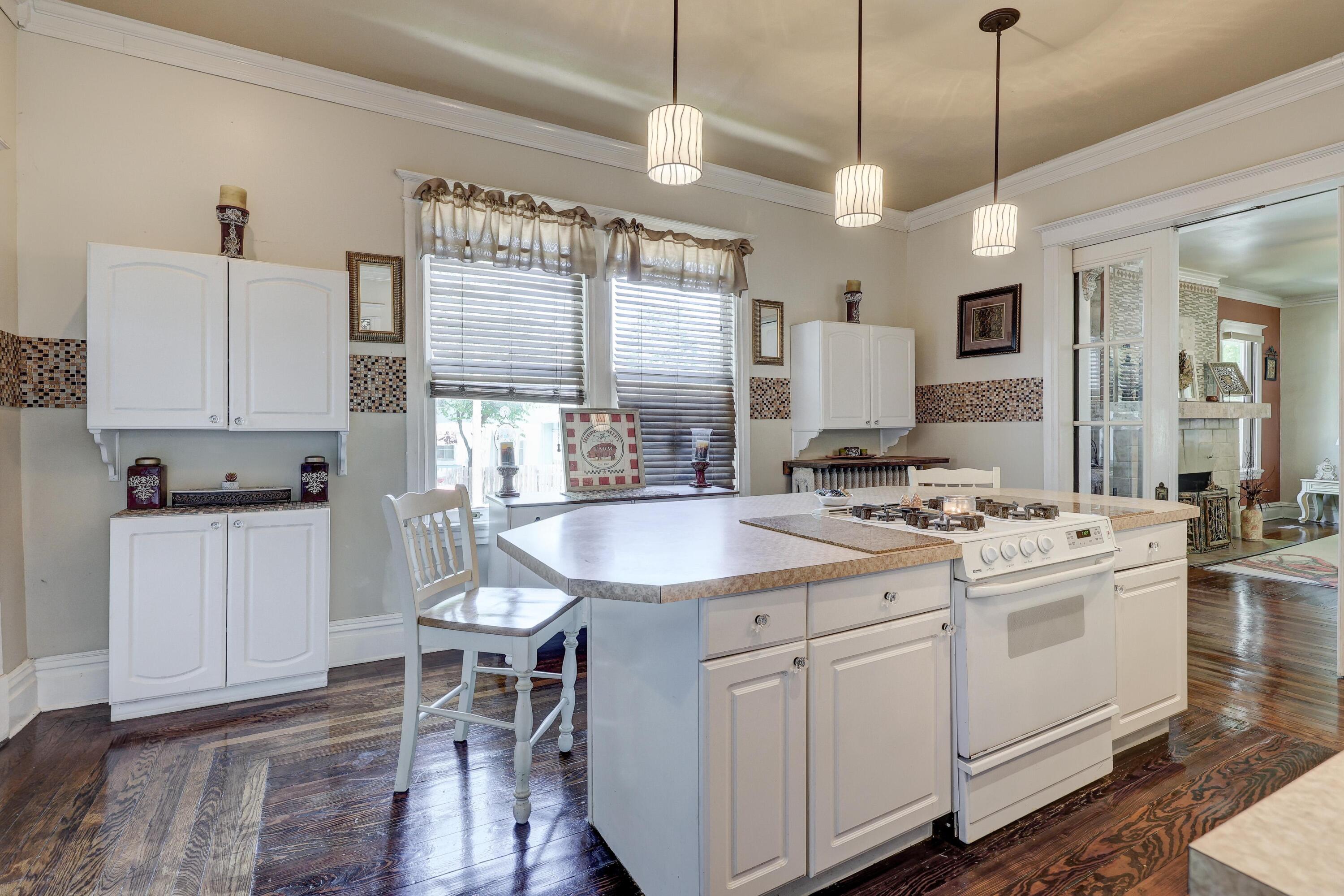 102 South Moffet Avenue Property Photo 17