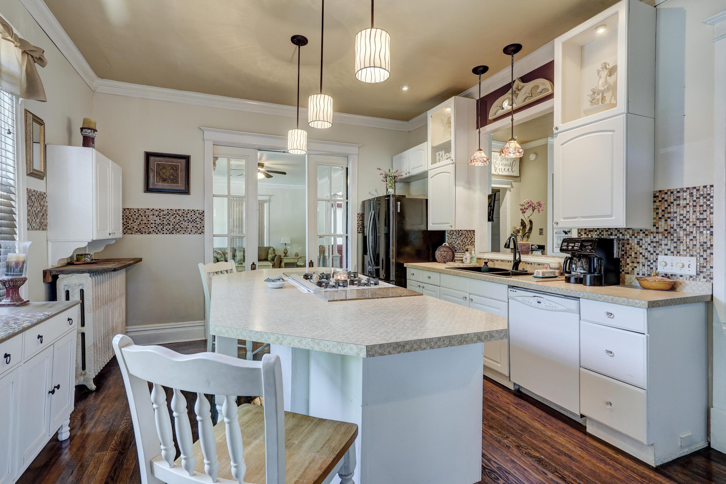 102 South Moffet Avenue Property Photo 19