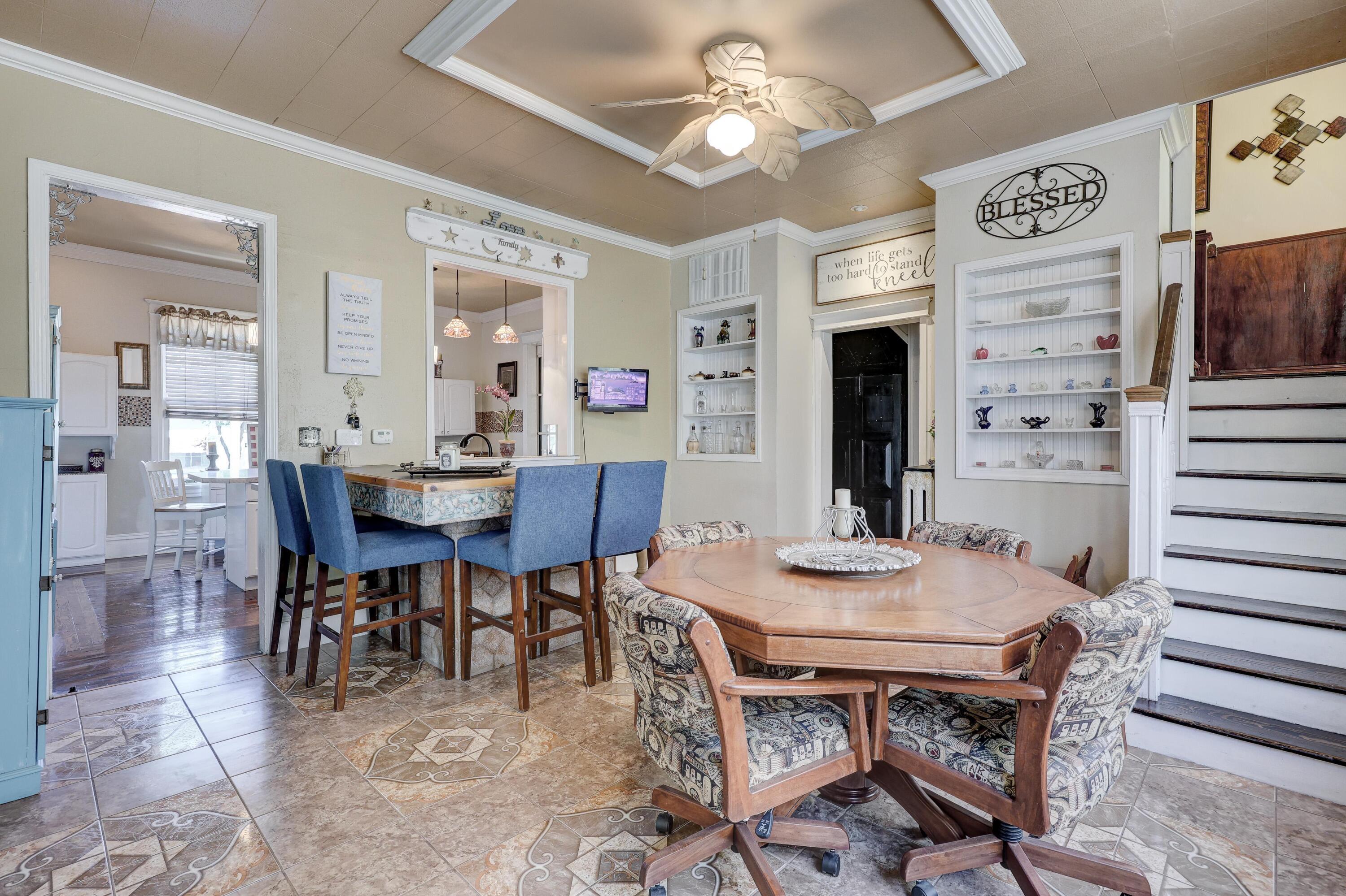 102 South Moffet Avenue Property Photo 21