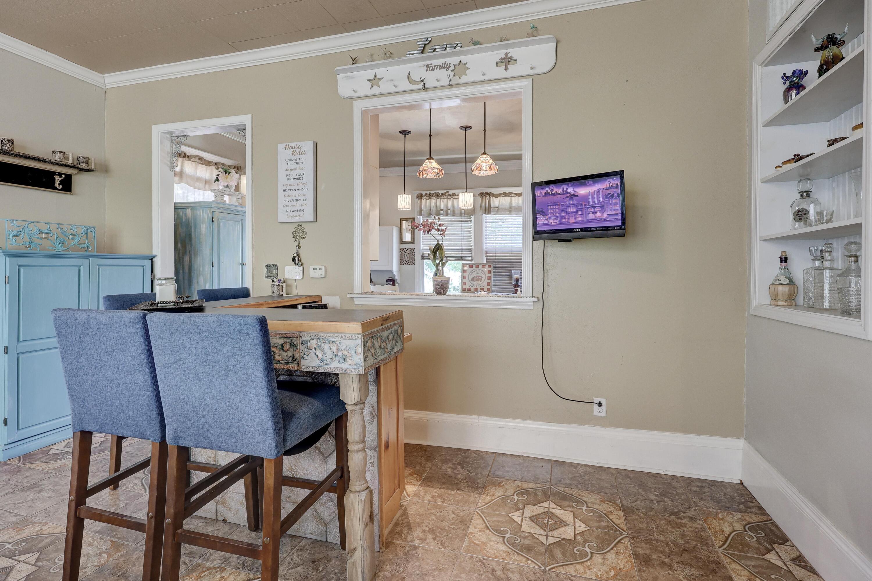 102 South Moffet Avenue Property Photo 22