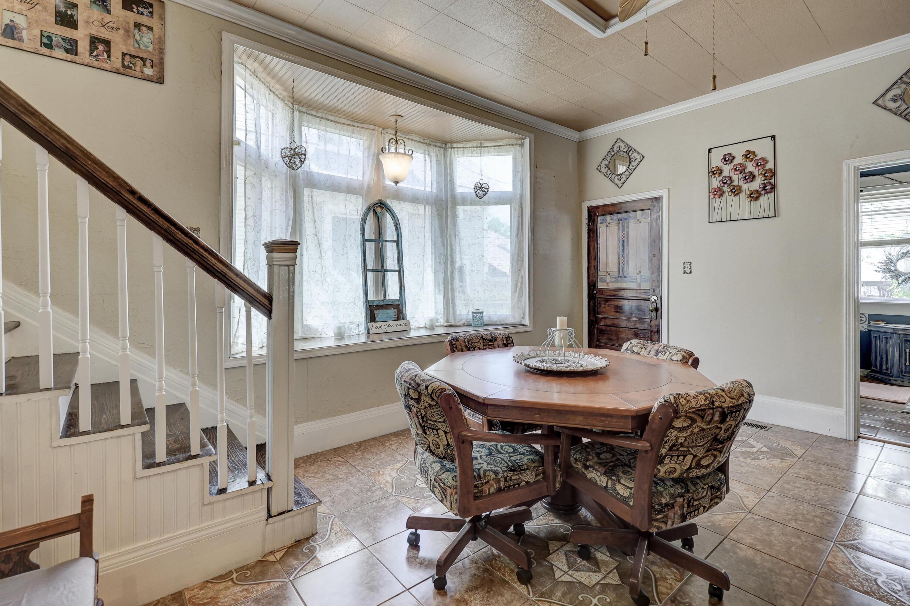 102 South Moffet Avenue Property Photo 24