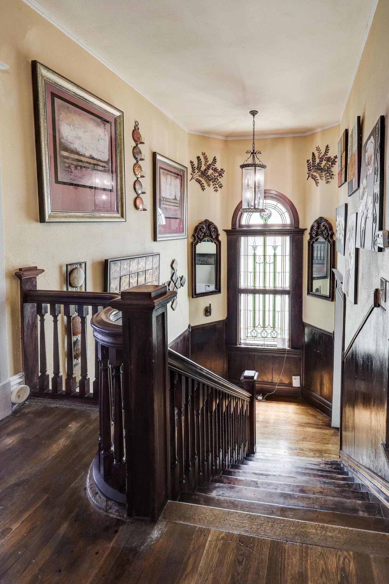 102 South Moffet Avenue Property Photo 28