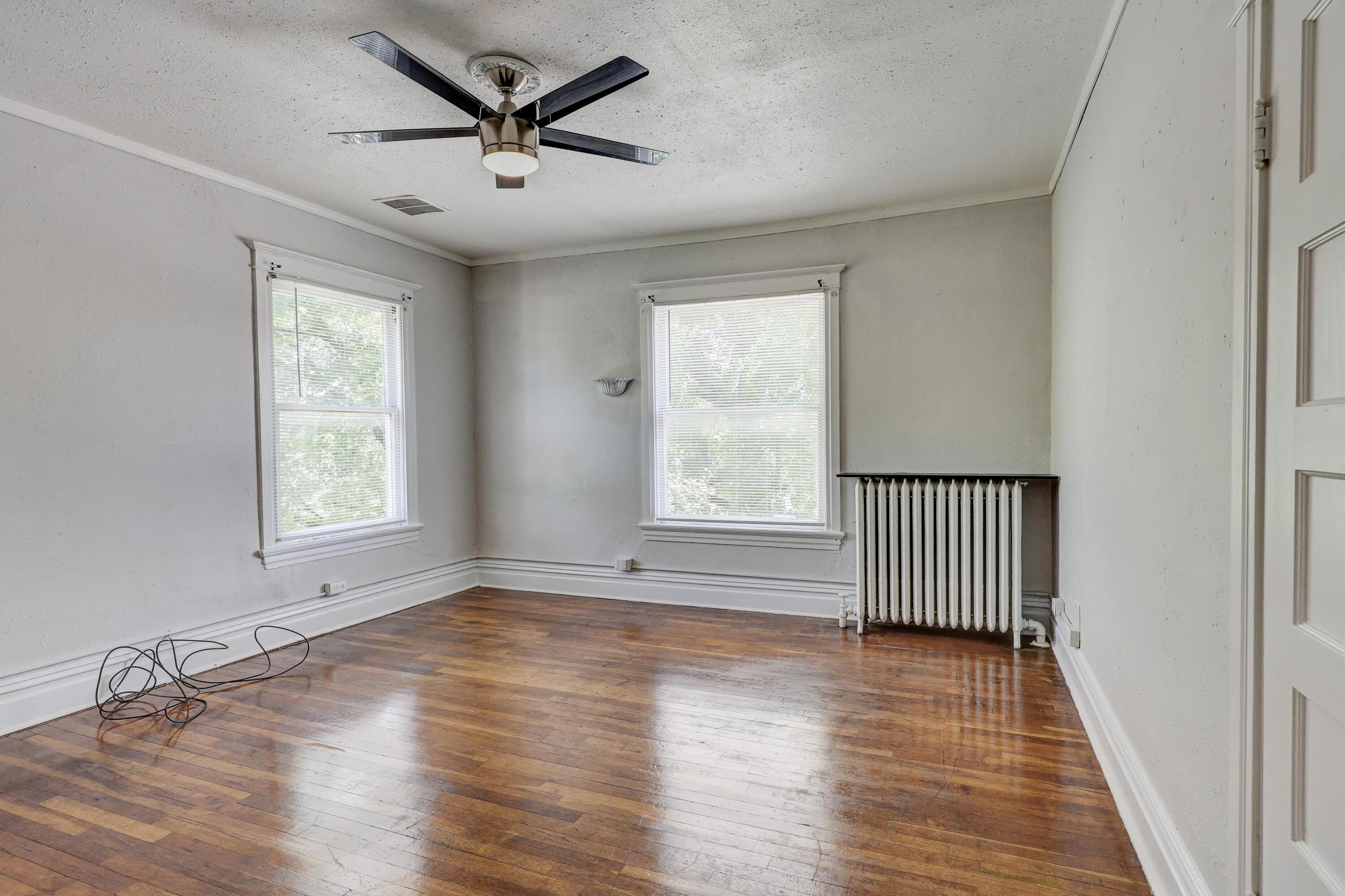 102 South Moffet Avenue Property Photo 30