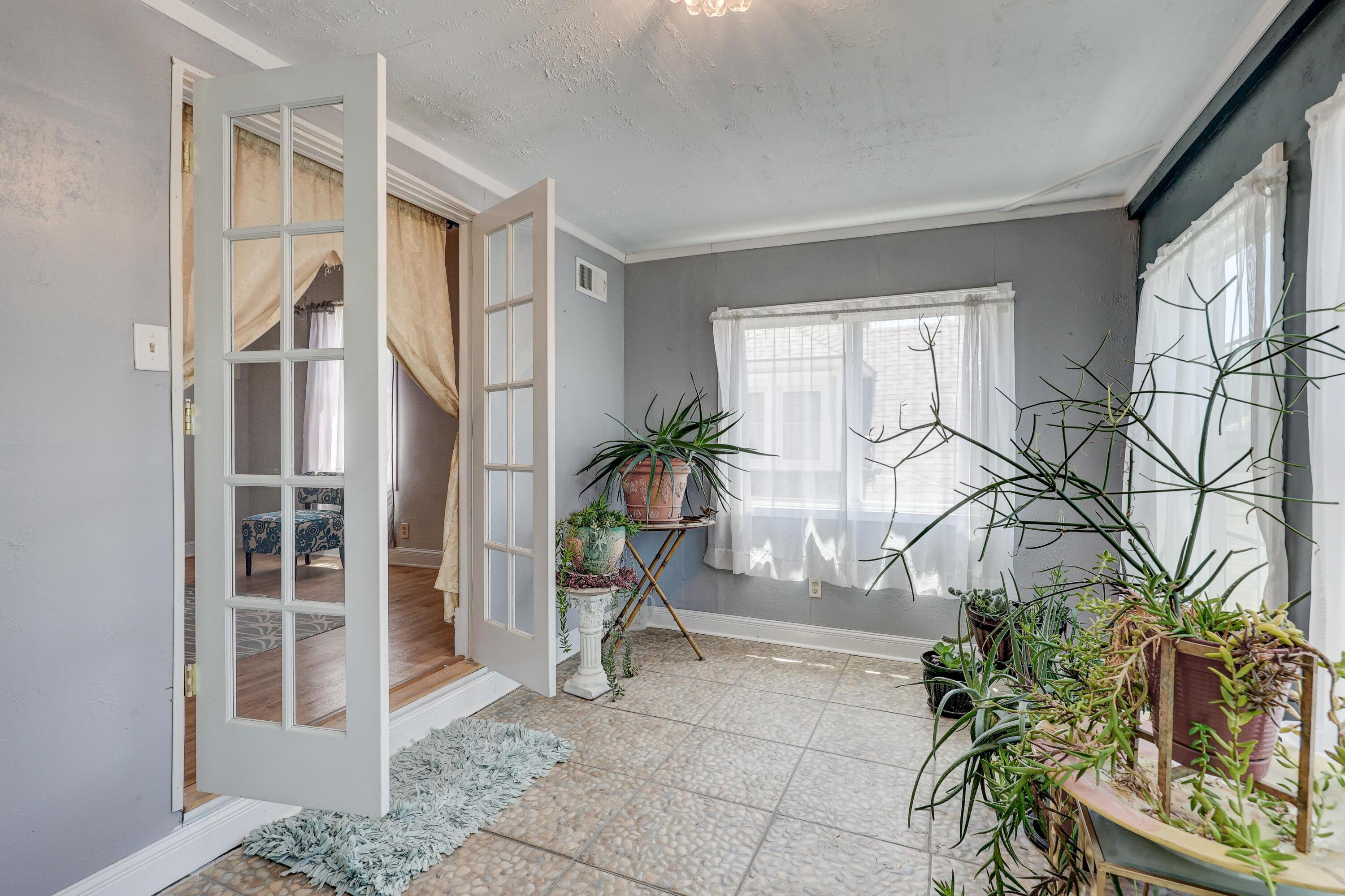 102 South Moffet Avenue Property Photo 44