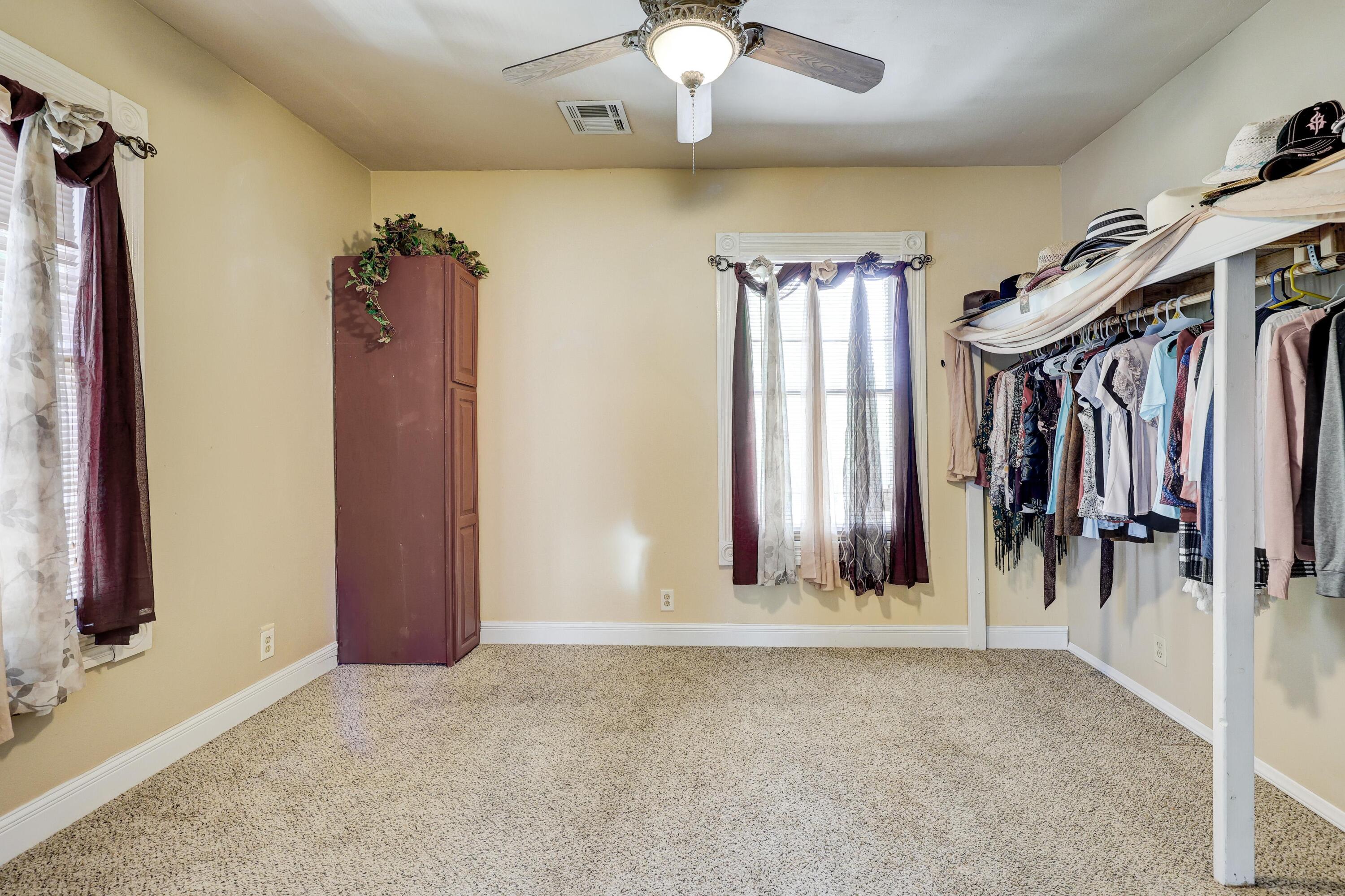 102 South Moffet Avenue Property Photo 45